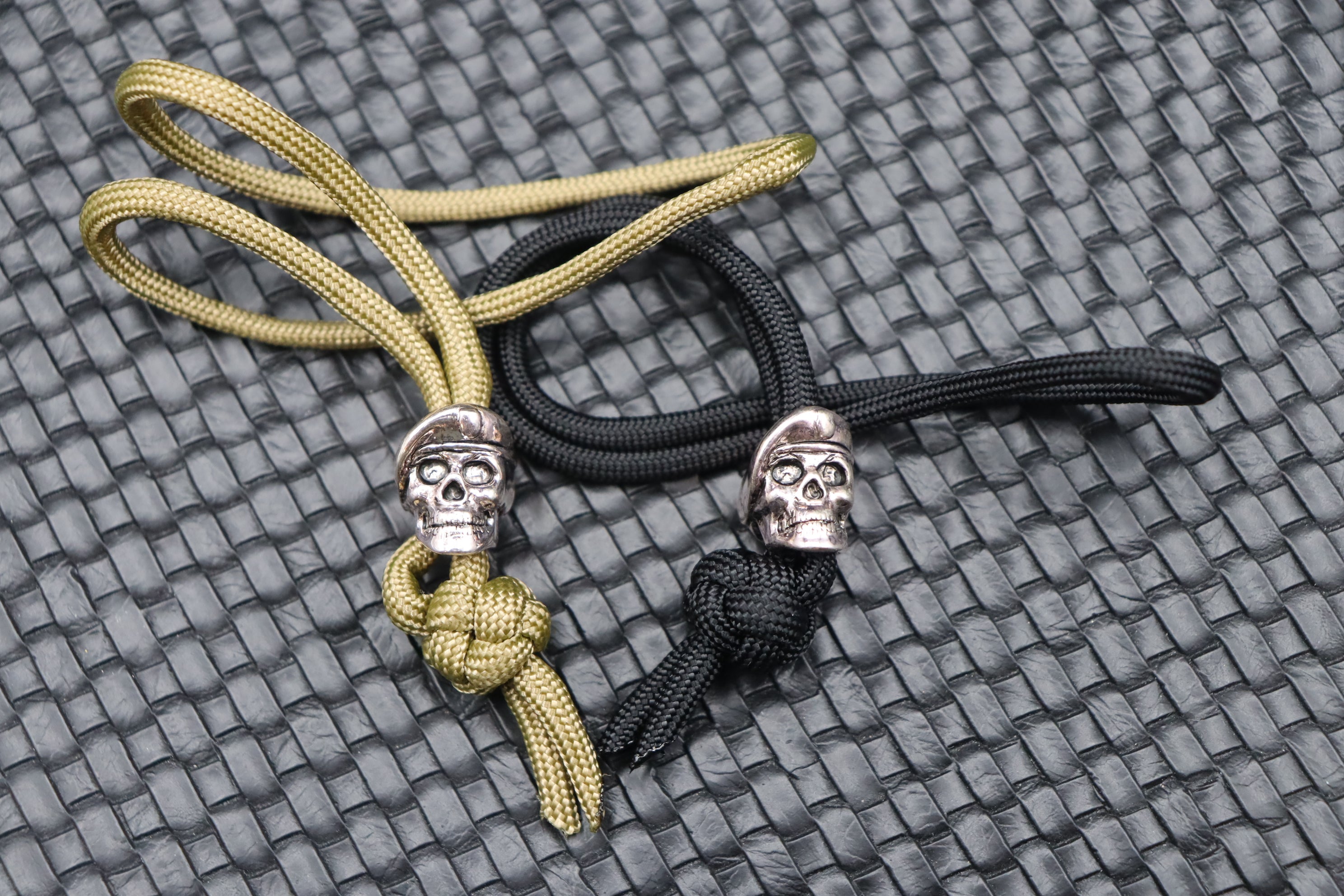 Spartan Para-Cord Lanyard with Beret Skull Bead