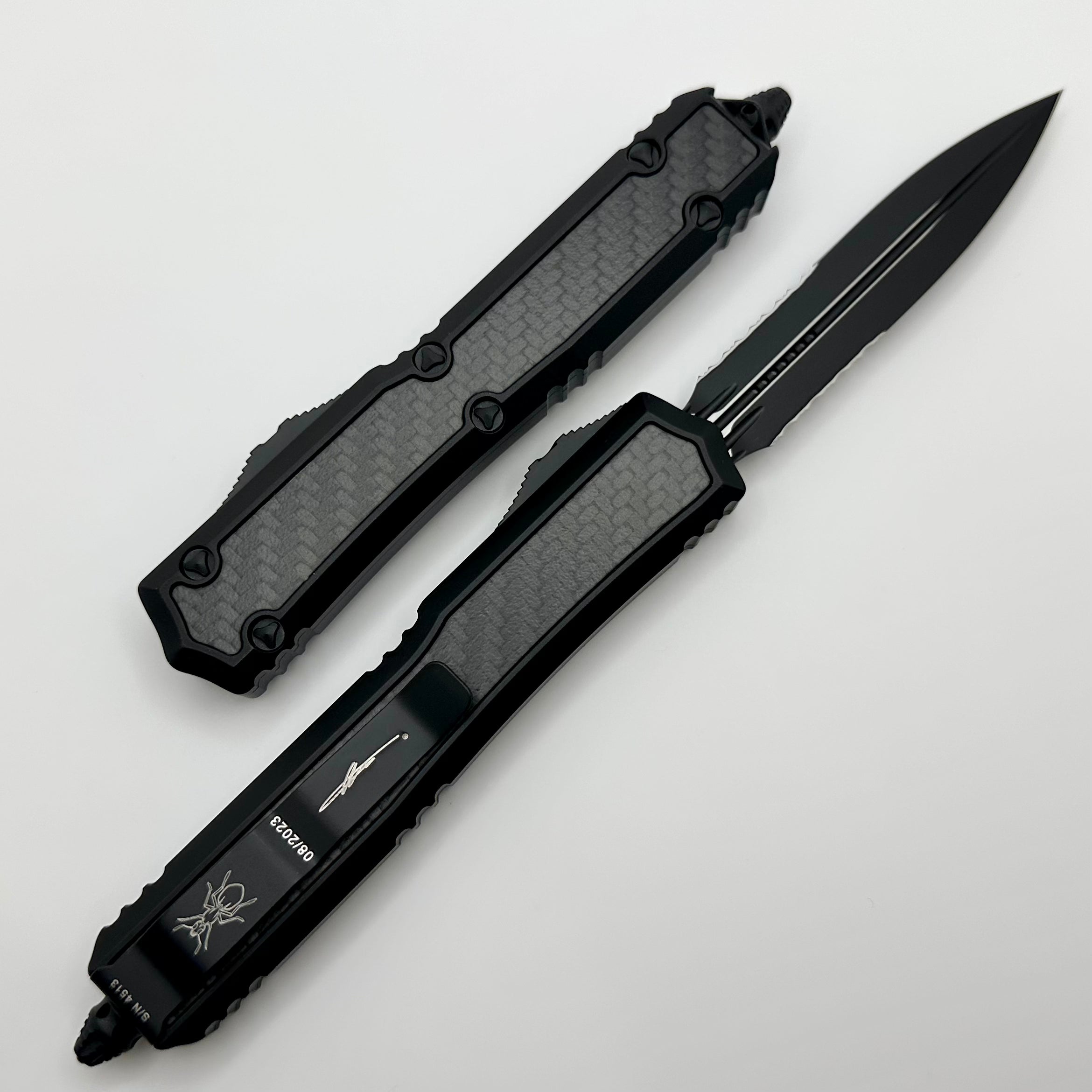 Microtech Makora Double Edge Partial Serrated Tactical w/ Carbon Fiber Inlays Signature Series 206-2TCFIS