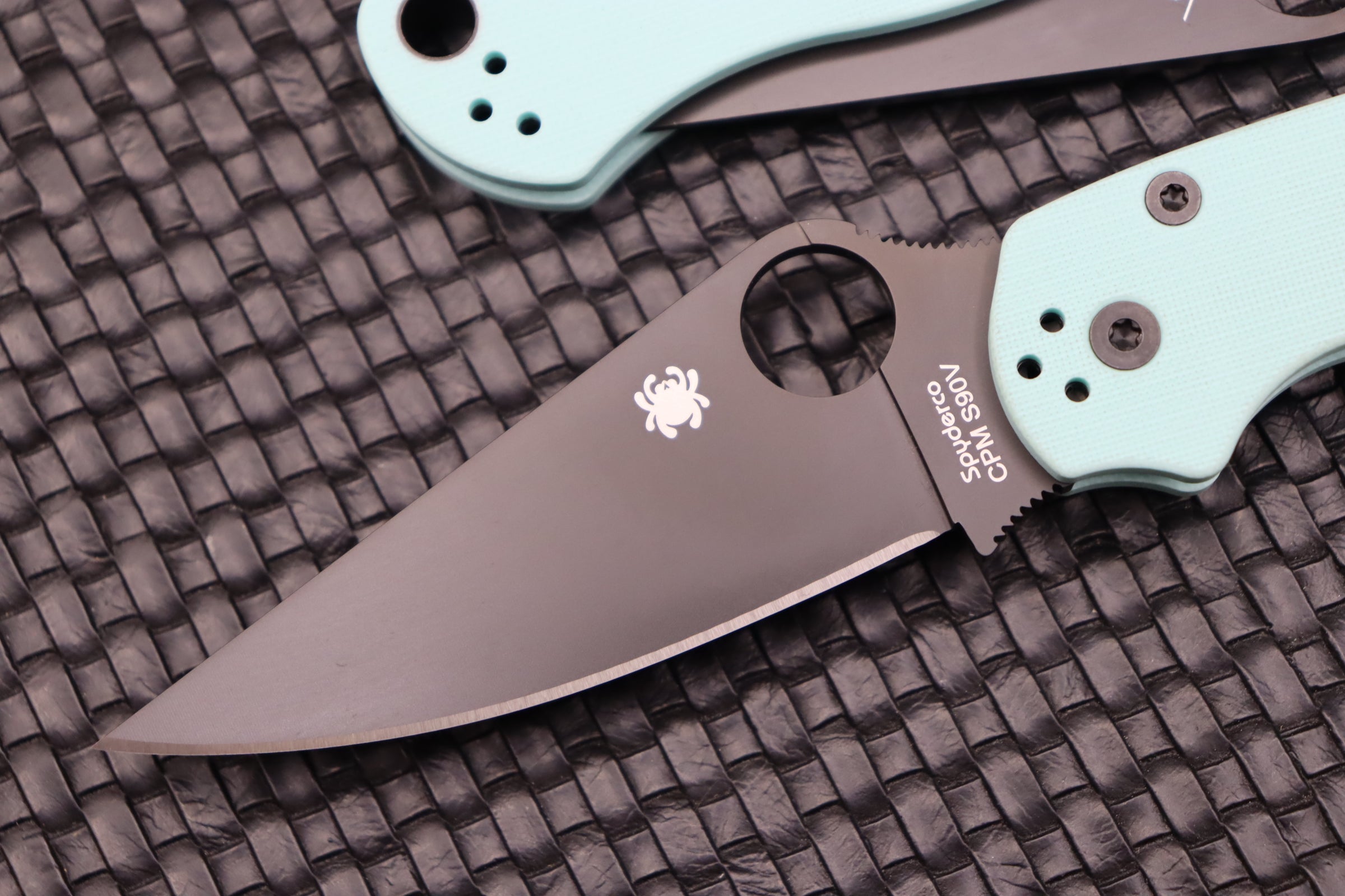 Spyderco Knives Paramilitary 2 PM2 Teal G-10 & DLC S90V C81GPTLBK2