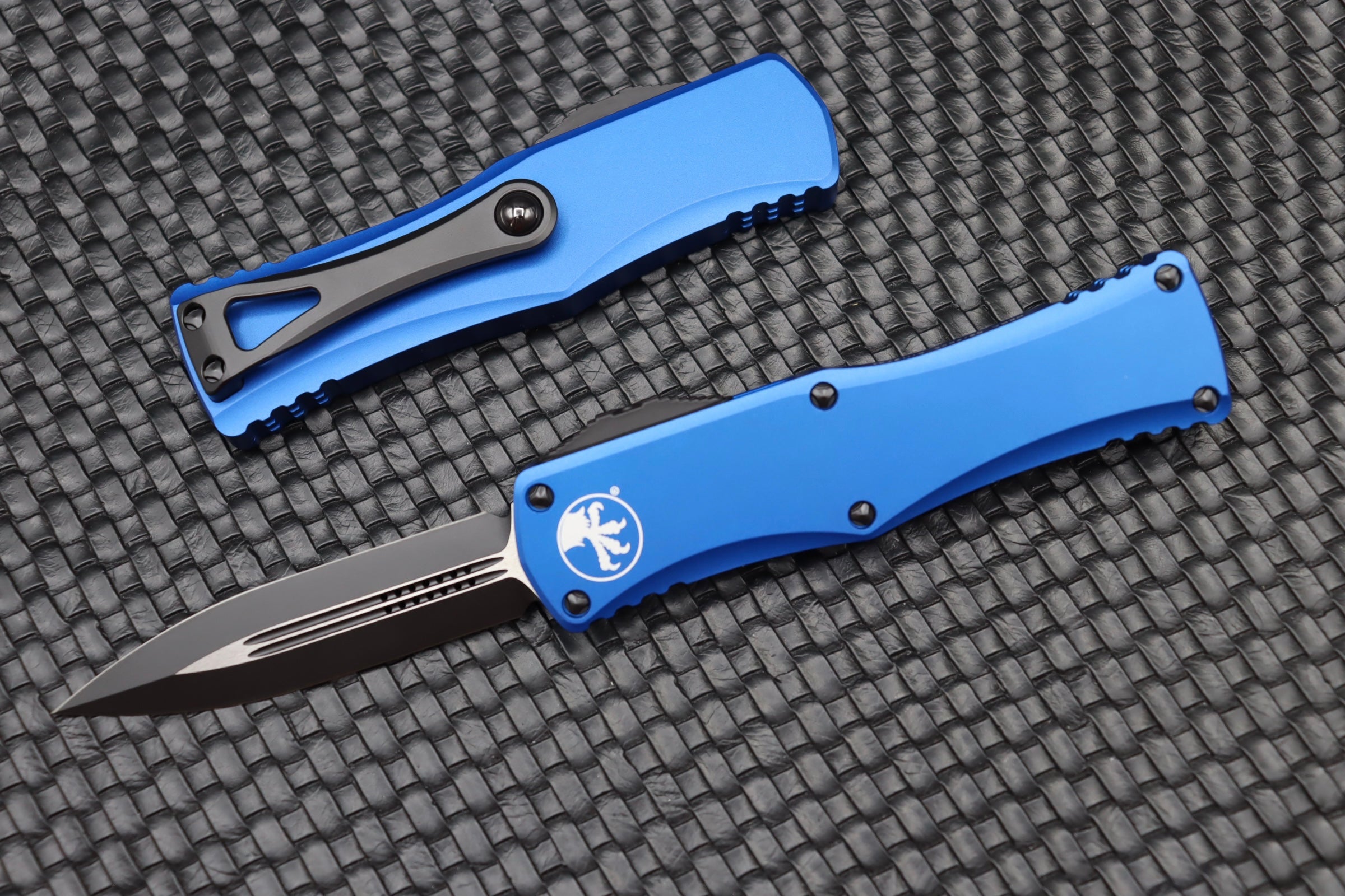 Microtech Hera Double Edge Black Standard & Blue 702-1BL