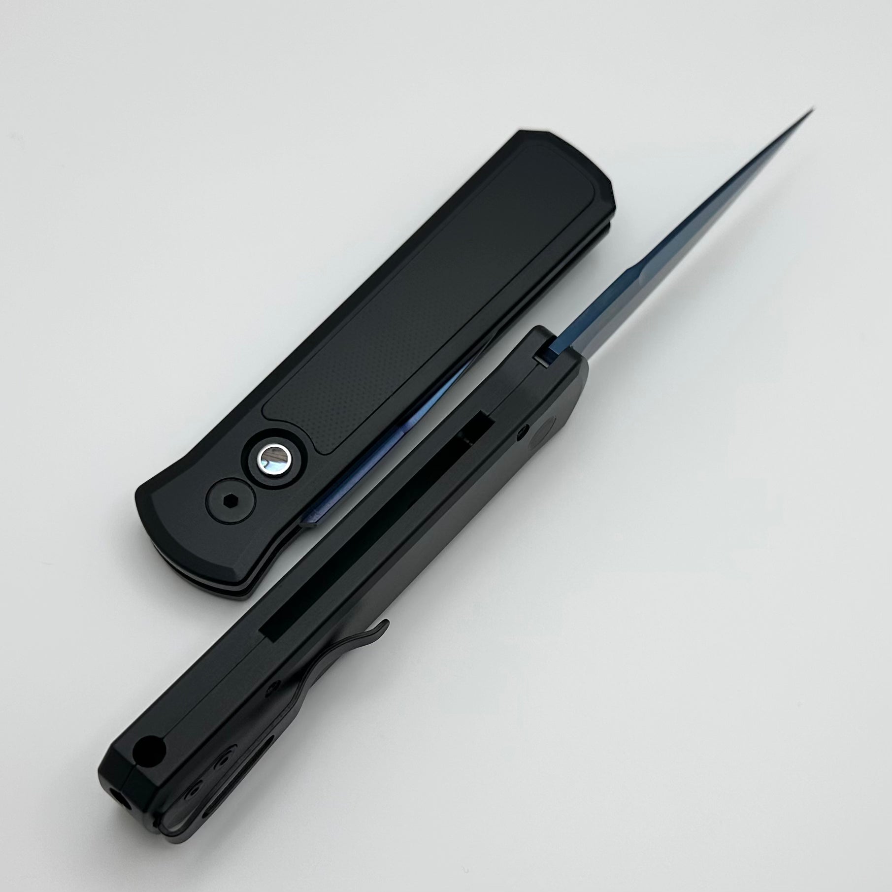 Pro-Tech Godson Black Handle w/ Abalone Button & G-10 Inlay w/ Sapphire Blue 154-CM Blade 755-SB