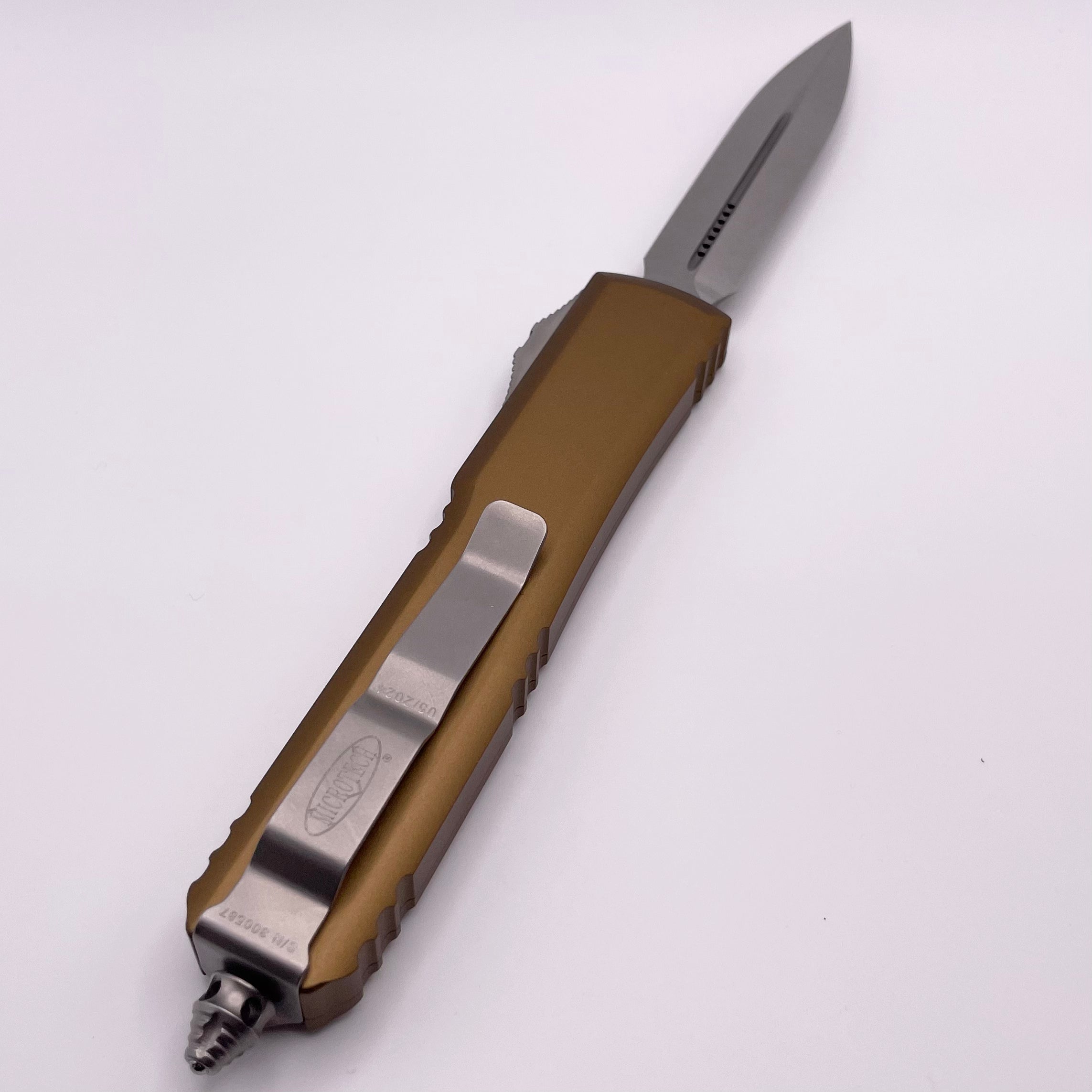 PRE OWNED Microtech Ultratech Double Edge Stonewash & Tan 122-10TA