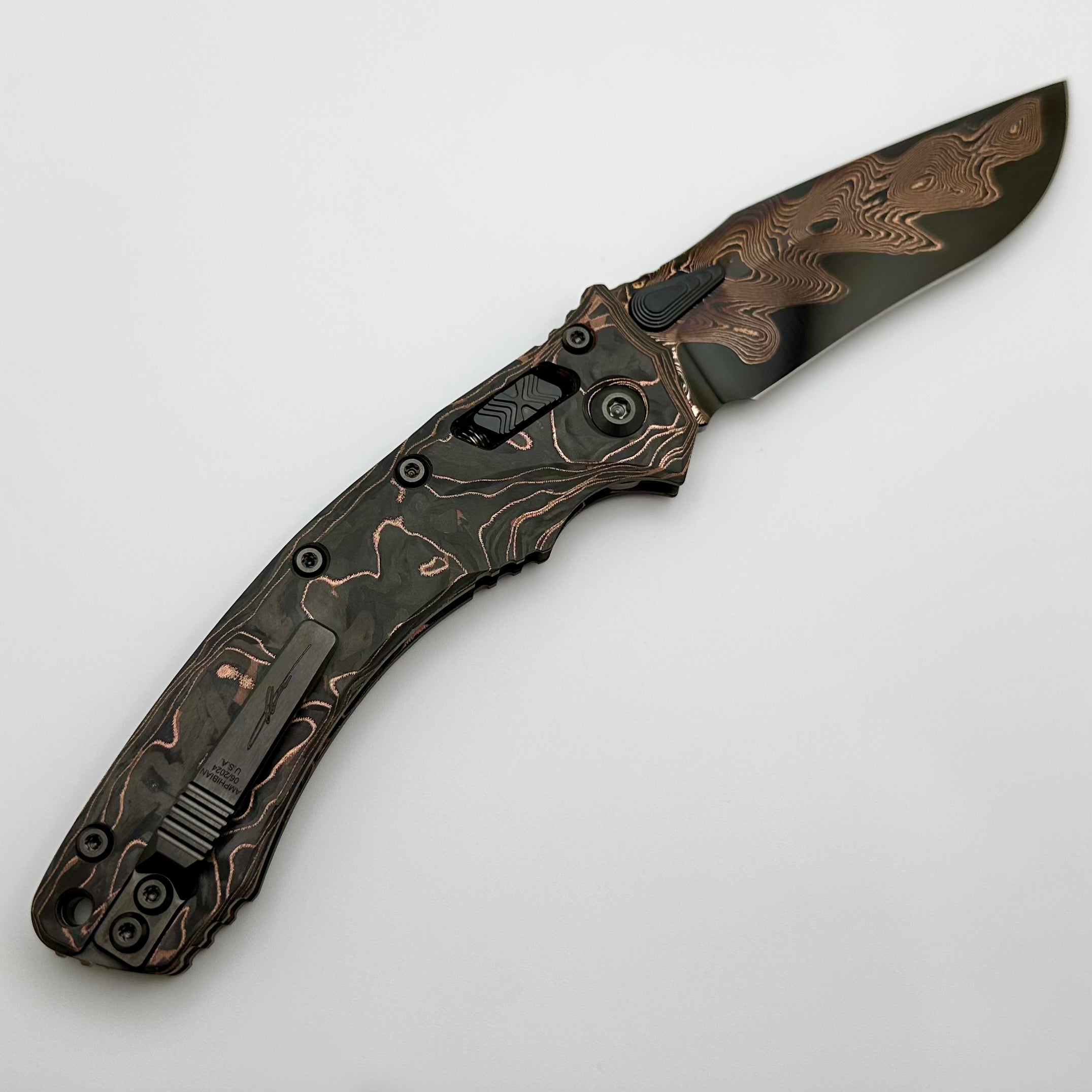 Microtech Knives Amphibian RAM-LOK Baker Forge Hot Blued Chevron Elite Copper Mai & Protech Composites Live Wire Carbon Fiber Handles w/ DLC Two Tone Hardware Signature Series 137RL-16MS5