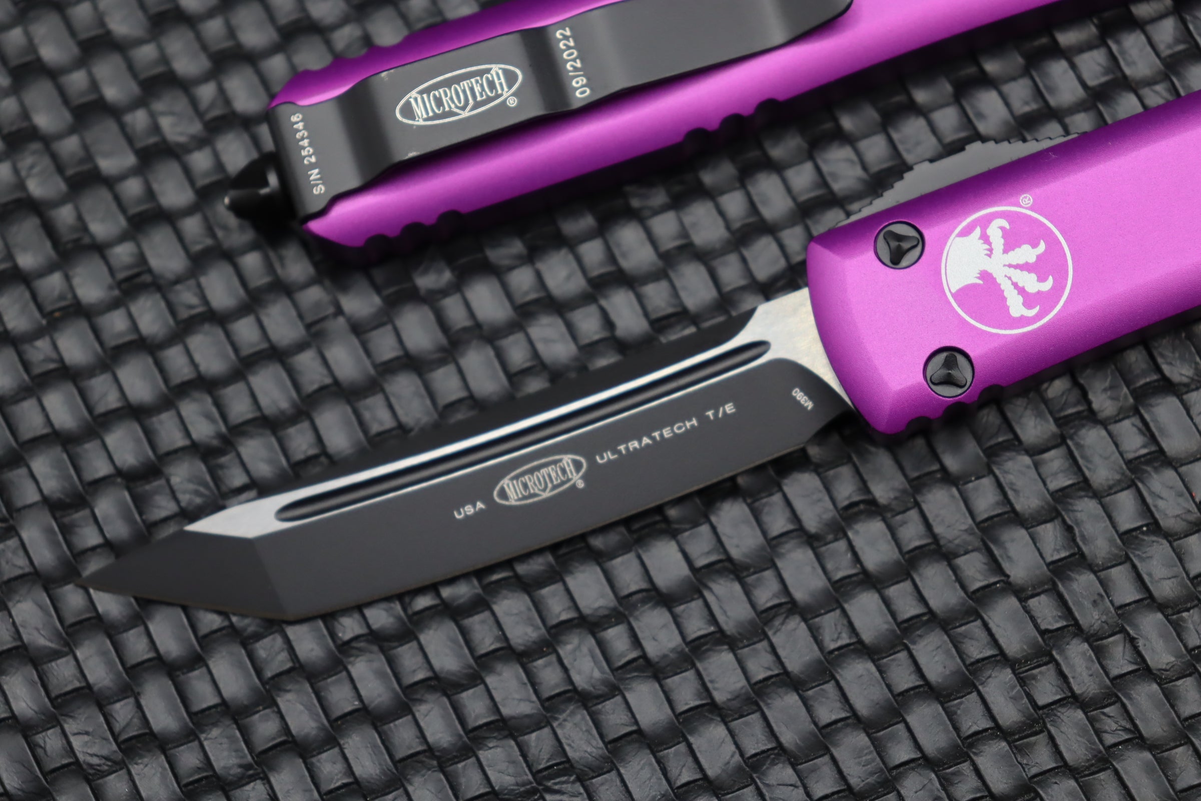 Microtech Ultratech Tanto Black Standard & Violet 123-1VI