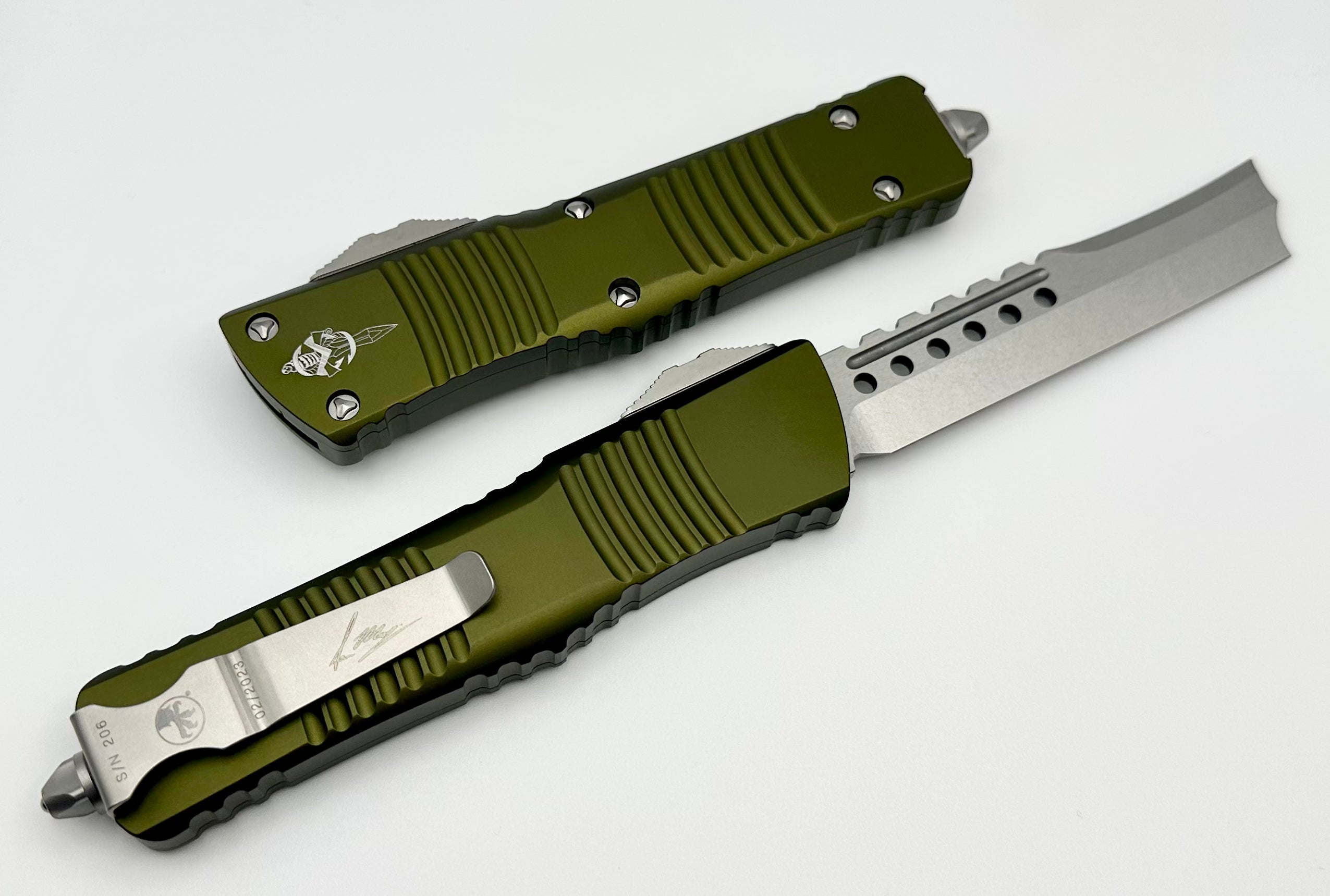 Microtech Combat Troodon Hellhound Straight Razor Stonewash Standard & OD Green Signature Series 219R-10ODS