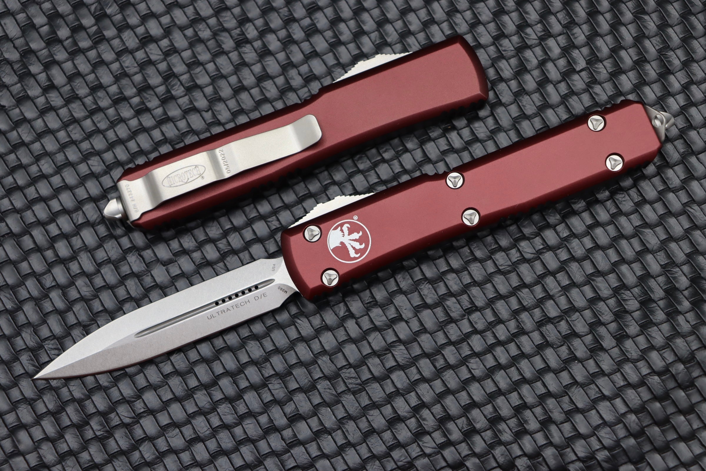 Microtech Ultratech D/E Stonewash Standard & Merlot 122-10MR