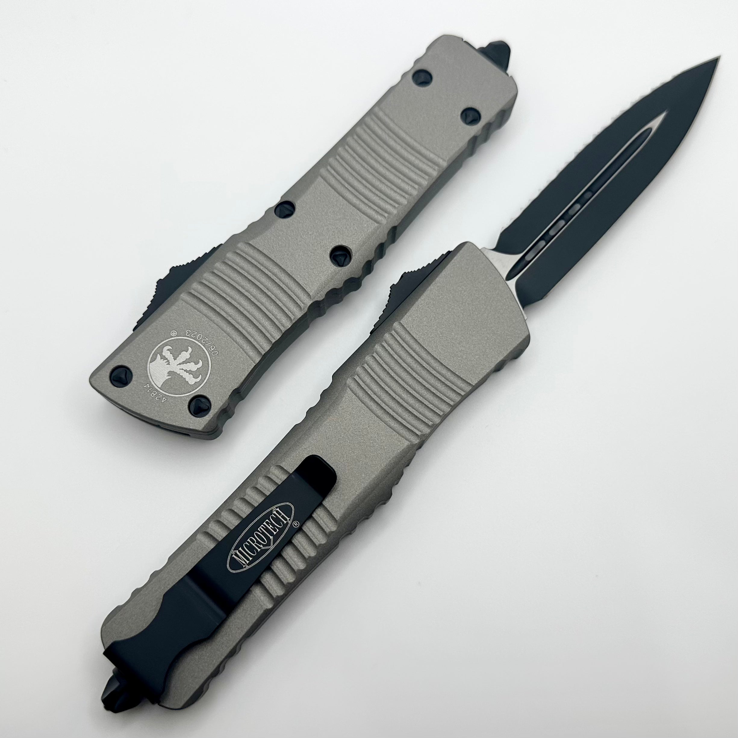 Microtech Combat Troodon Double Edge Fully Serrated Black Standard & Titanium Colored Gray 142-3TG