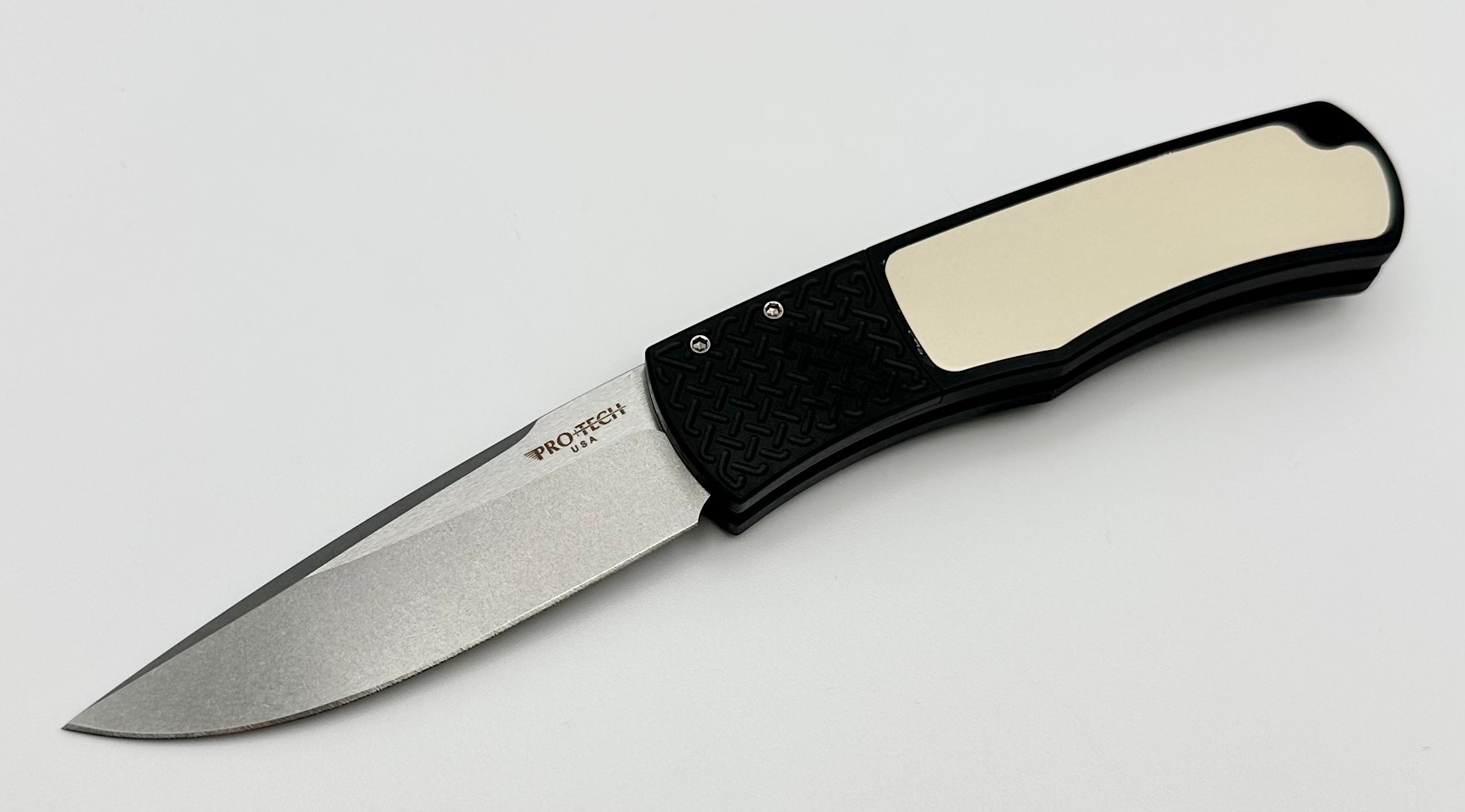 Pro-Tech Whiskers Bolster Release Tuxedo Black w/ White Micarta & Stonewash Blade BR-1.51