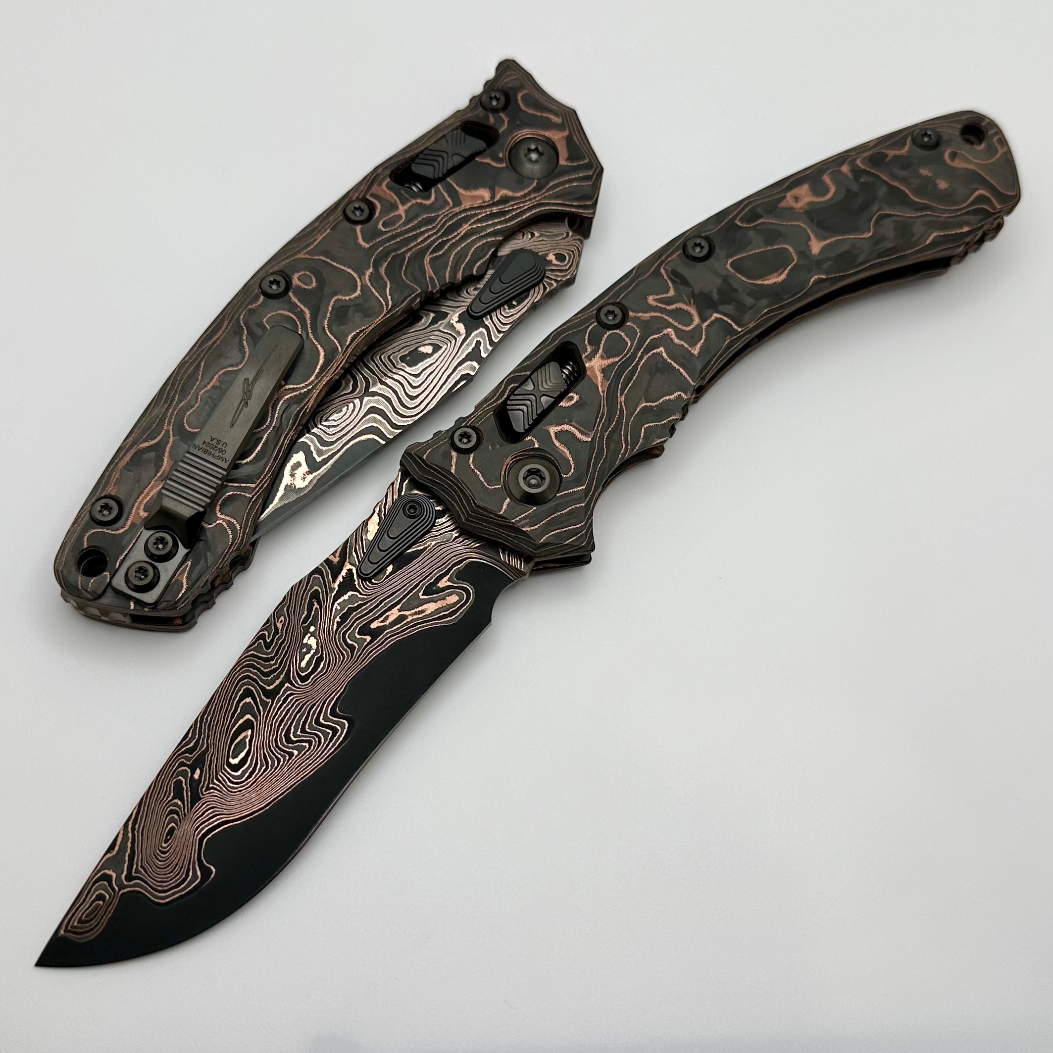 Microtech Knives Amphibian RAM-LOK Baker Forge Chevron Elite Copper Mai & Protech Composites Live Wire Carbon Fiber Handles w/ DLC Two Tone Hardware Signature Series 137RL-16MS1