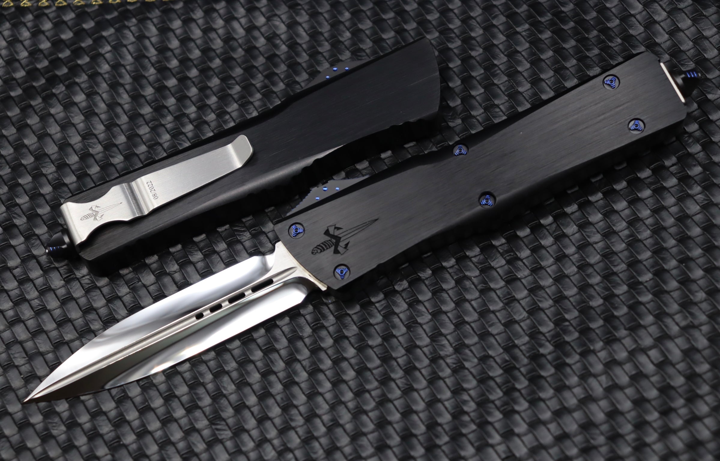 Marfione Custom Knives Combat Troodon D/E Mirror Polish w/ Hefted Black Handle & Blue Ringed Hardware