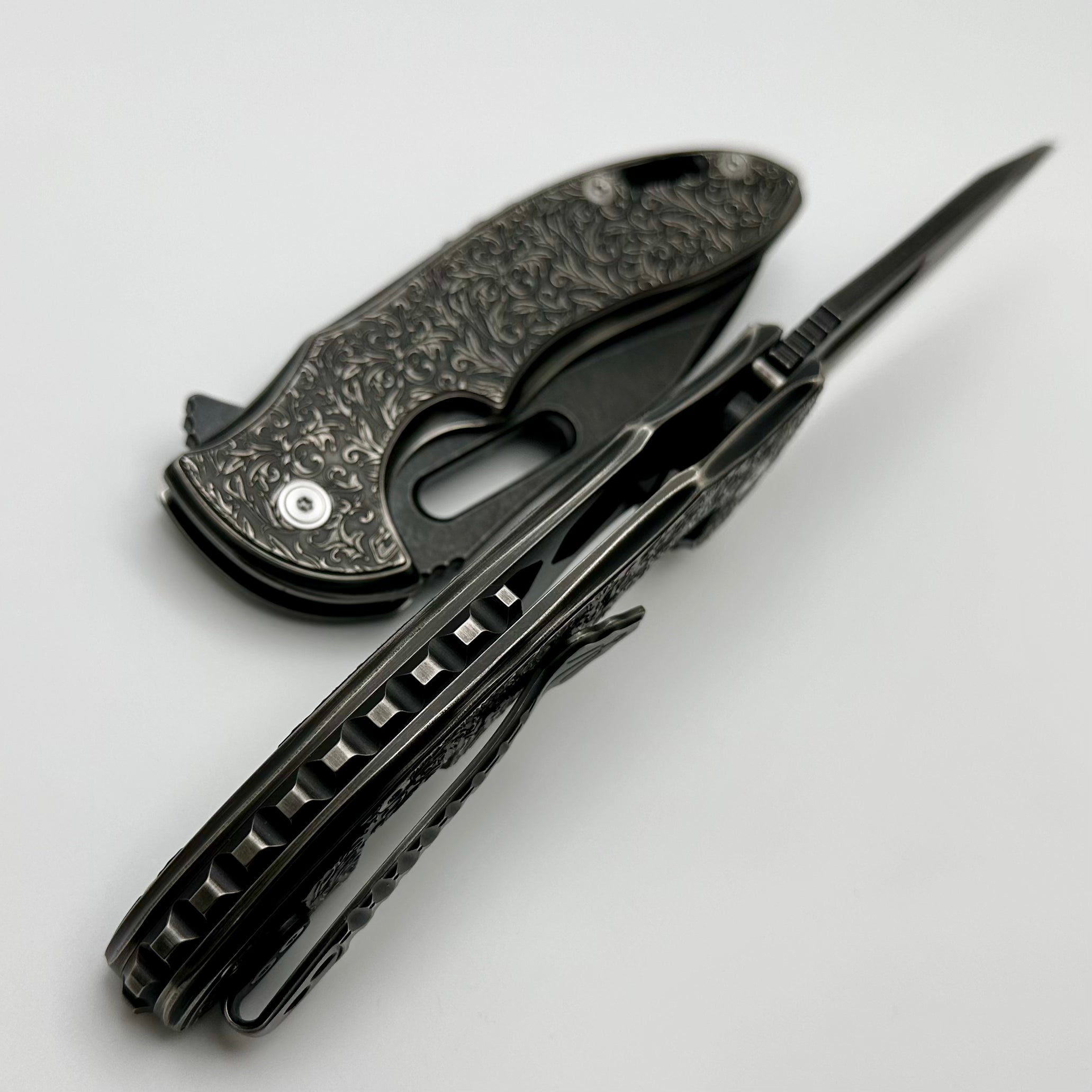 Mechforce Knives Sentry Rick Lala Collab PVD Black Scroll Pattern Titanium & PVD Black M390