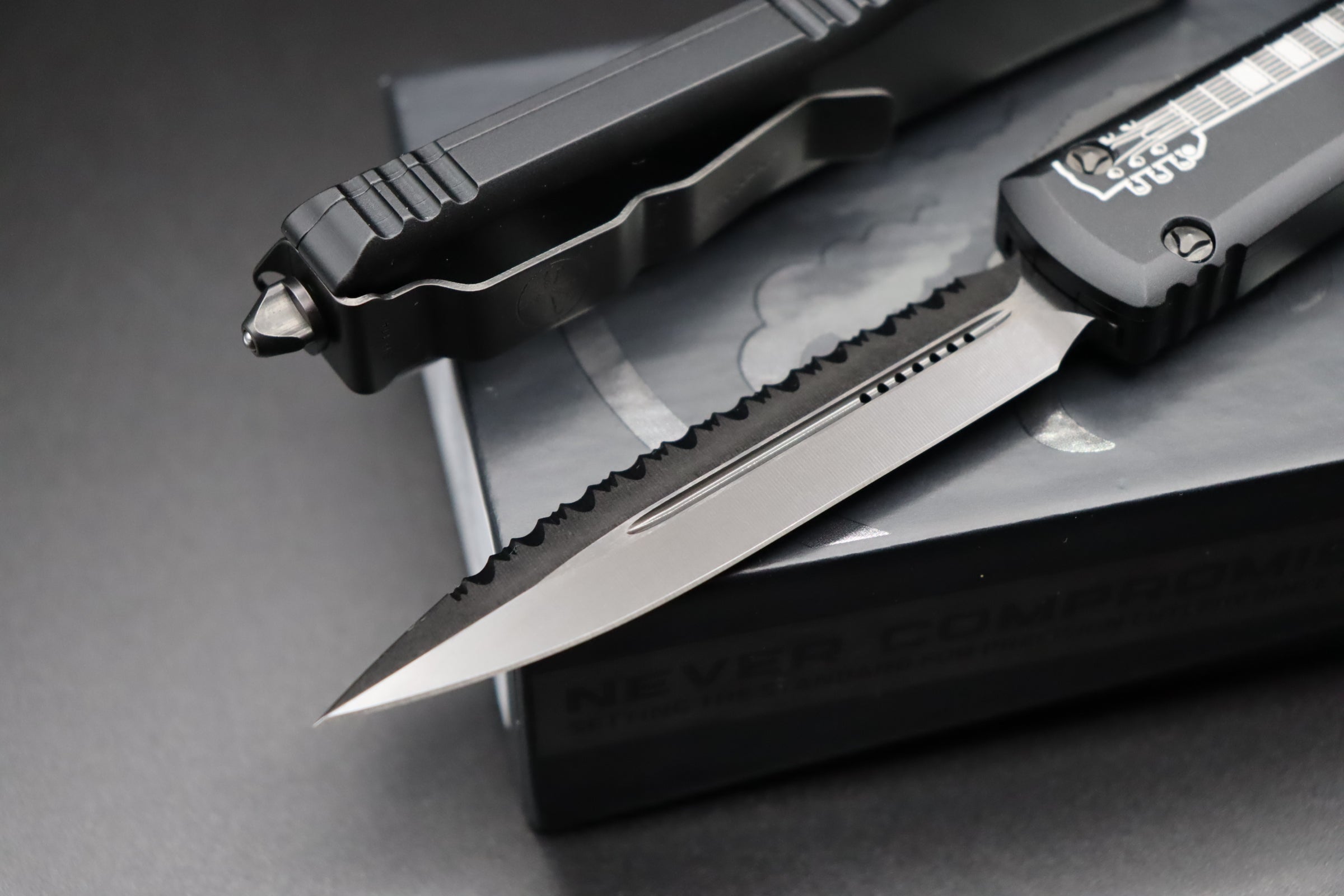 Microtech Ultratech Signature Series NCKS Exclusive D/E DLC Full Serrated Deep Engraved Tactical NYCKS  122-3 NCKSDS