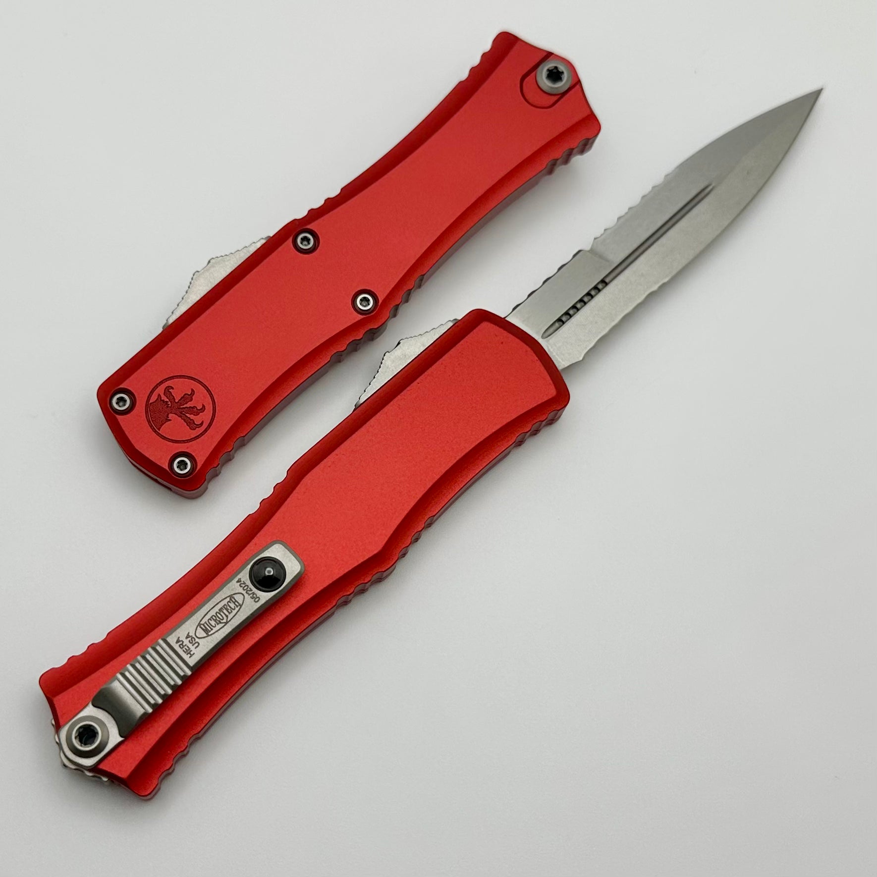 Microtech Knives Mini Hera Partial Serrated Stonewash Bayonet M390MK w/ Red Handle 1701M-11RD