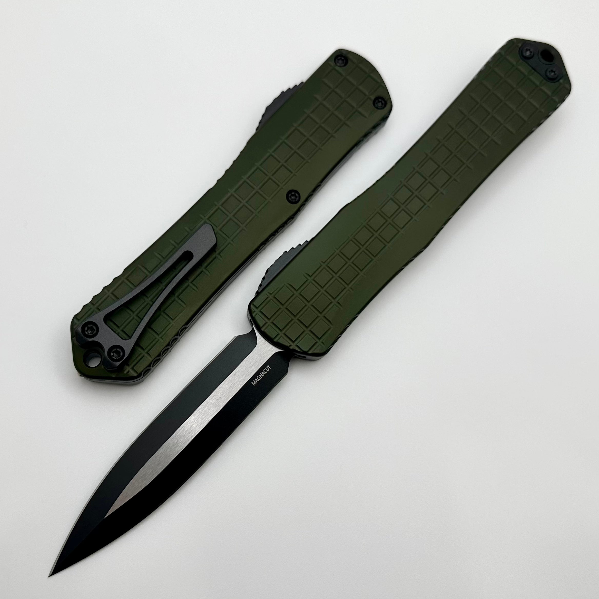 Heretic Knives Manticore X Green Frag Handle & Two Tone Black Double Edge MagnaCut H032F-10A-GRN