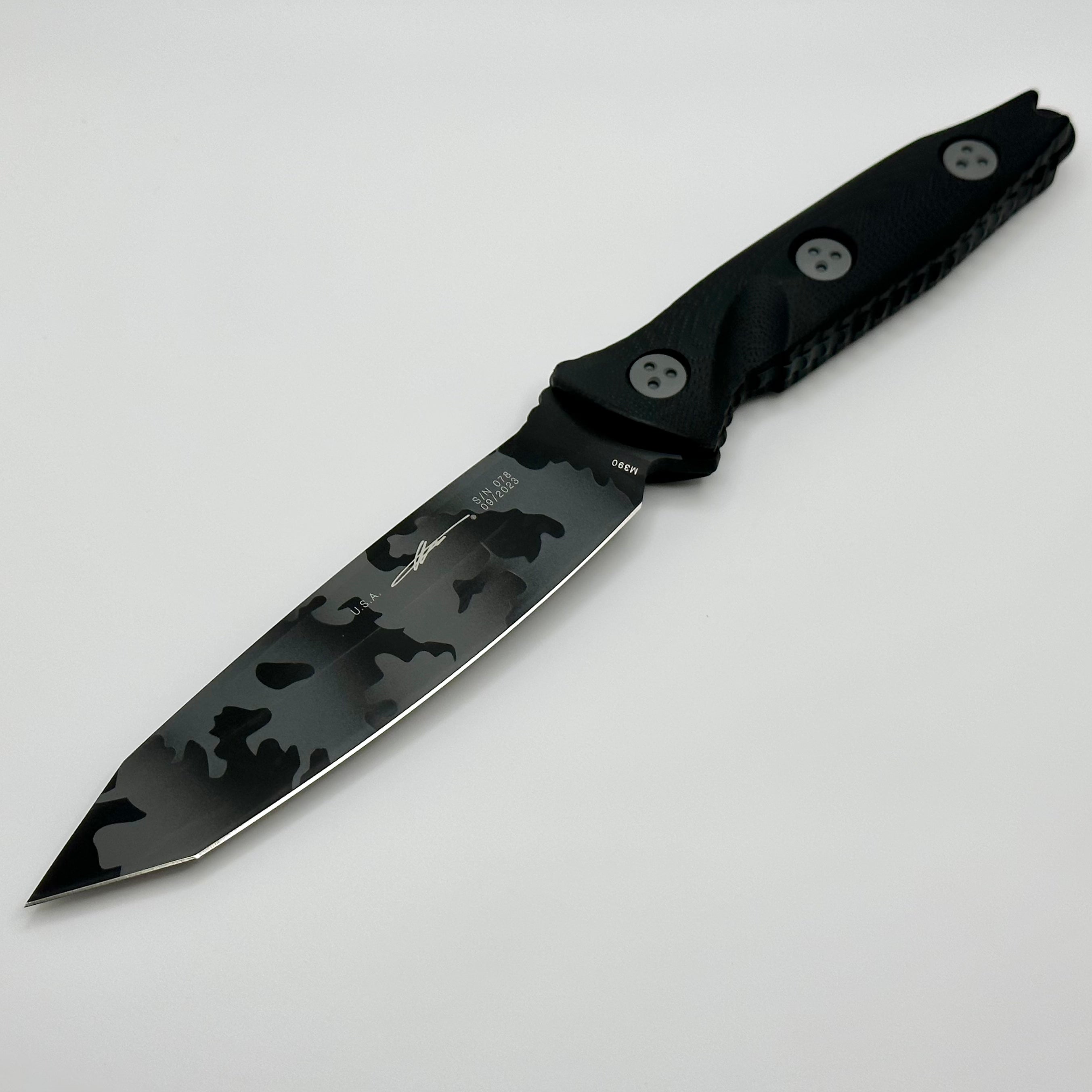 Microtech Socom Alpha Tanto Urban Camo Standard Signature Series 114-1UCS