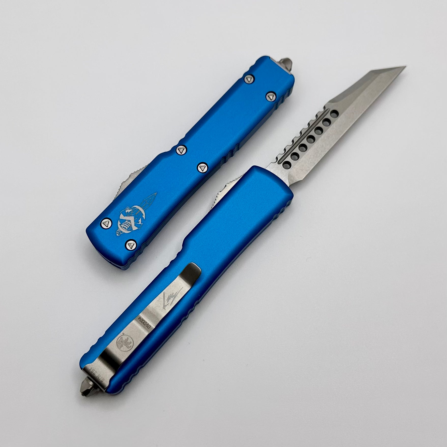 Microtech UTX-70 Warhound Stonewash Standard & Blue 419W-10BLS