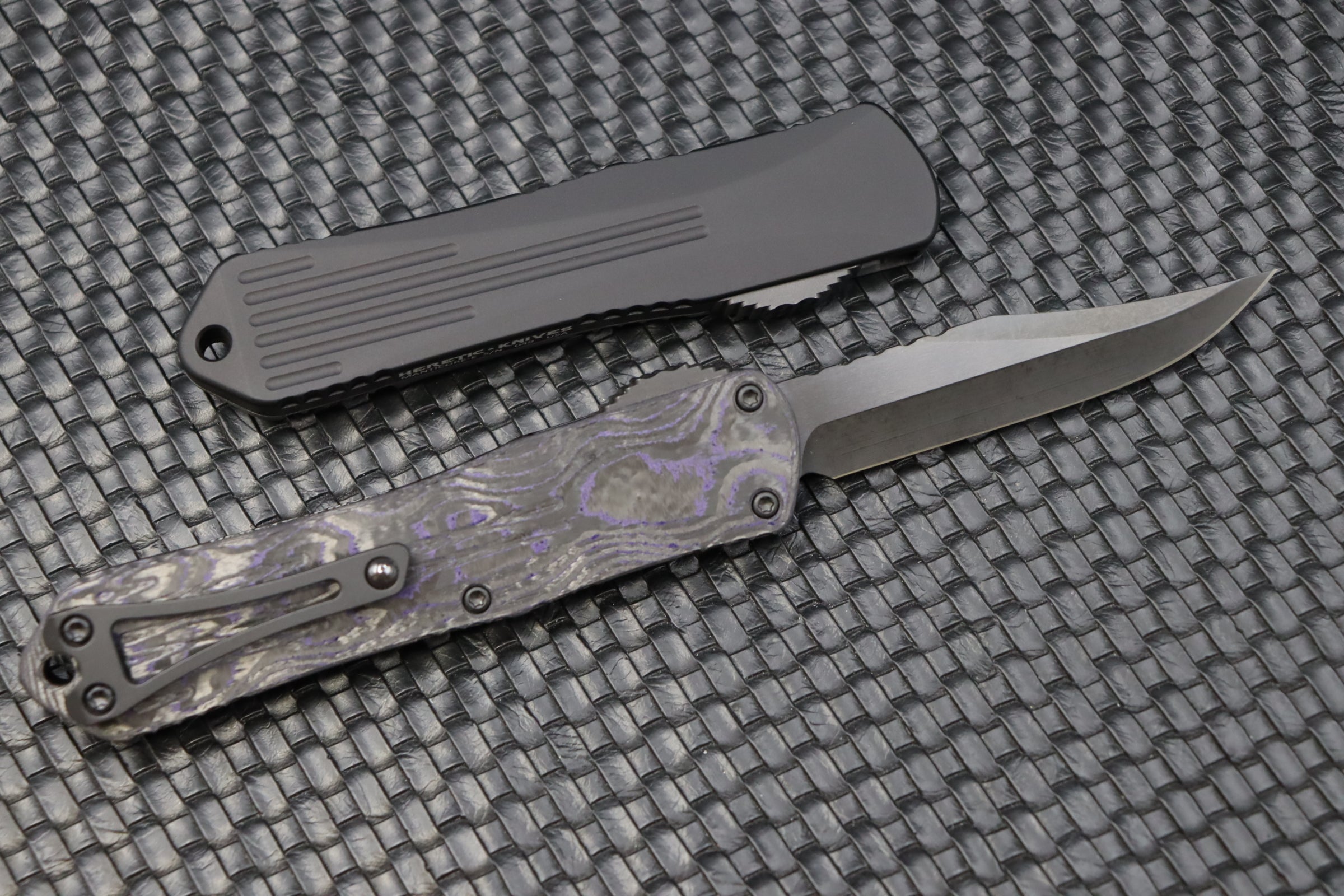 Heretic Knives Manticore E Bowie DLC & Purple Camo Carbon H026B-6A-PUCF