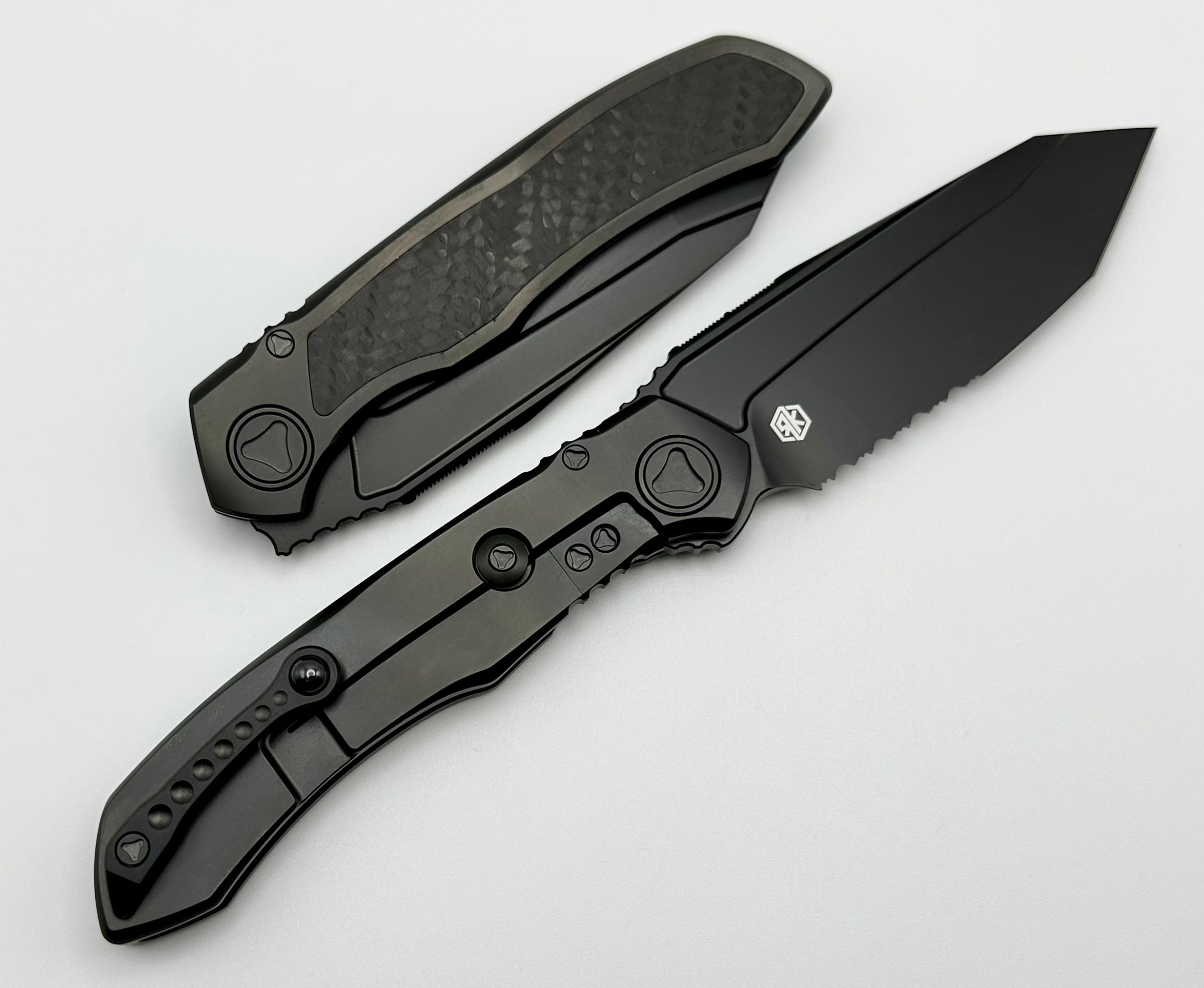 Microtech ANAX Titanium DLC Tanto Partial Serrated M390 & Carbon Fiber Inlay 191C-2DLCTCFITI