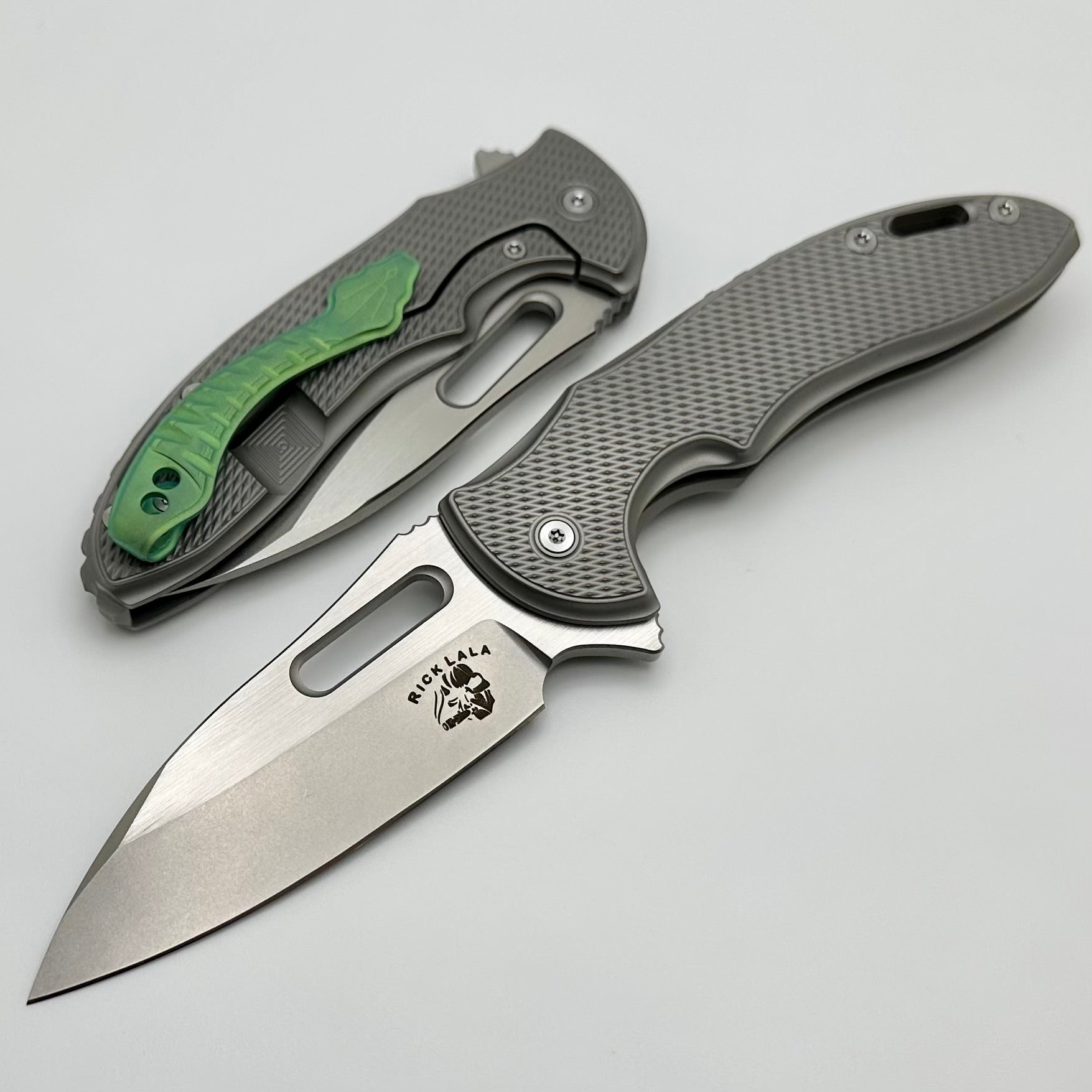 Mechforce Knives Sentry Rick Lala Collab Diamond Plate Titanium & M390 w/ Green Clip Exclusive