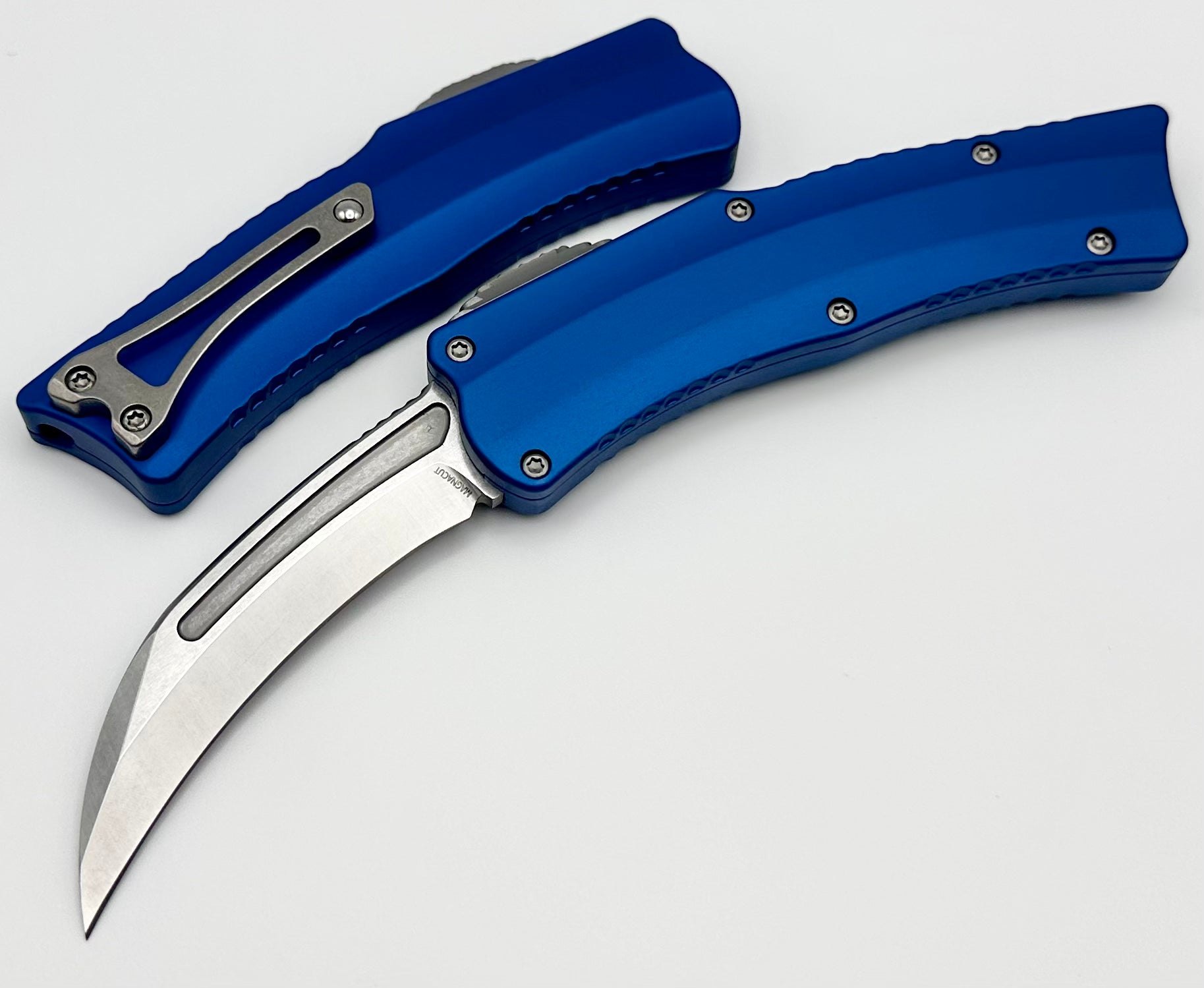 Heretic ROC w/ Stonewash Magnacut & Blue Handle H060-2A-BLU