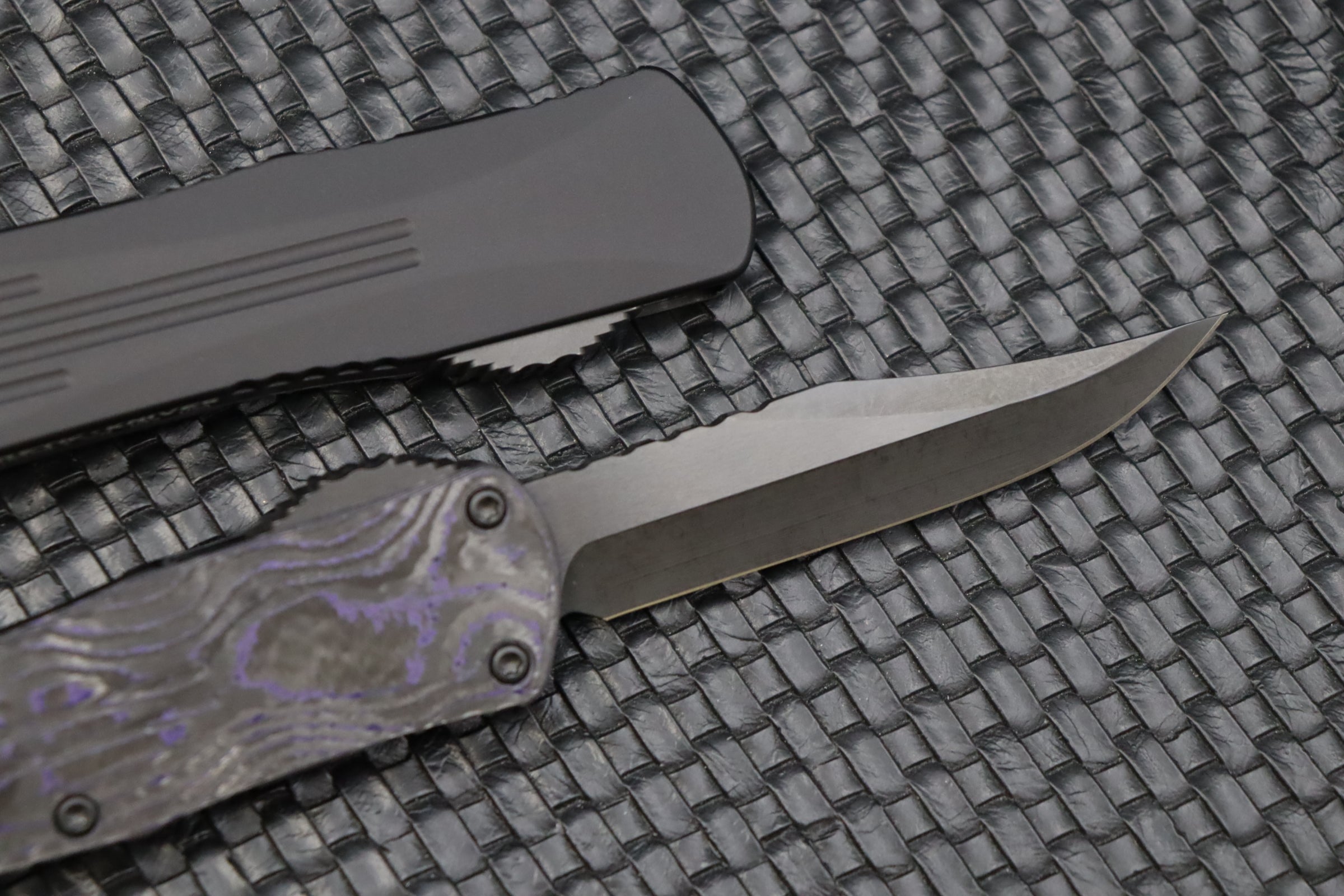 Heretic Knives Manticore E Bowie DLC & Purple Camo Carbon H026B-6A-PUCF