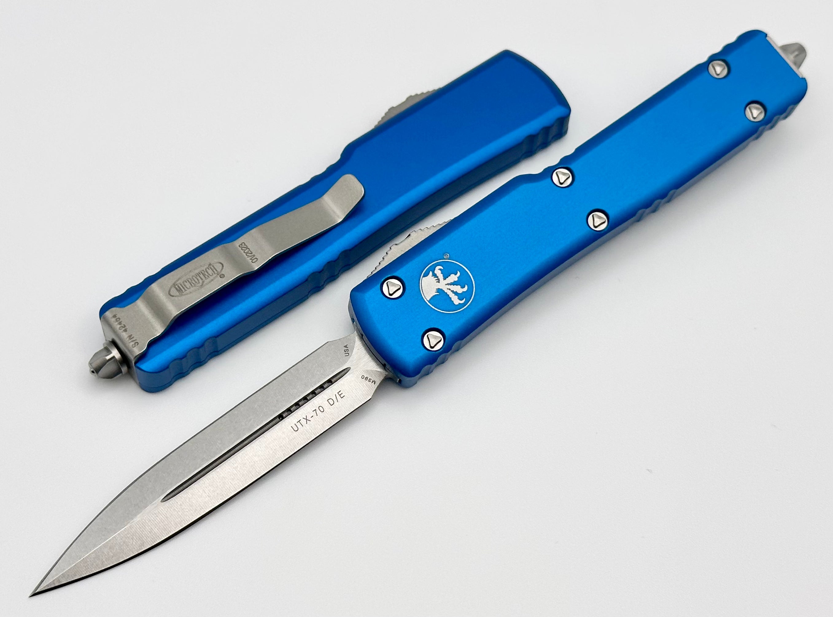 Microtech UTX-70 Double Edge Stonewash Standard & Blue 147-10BL