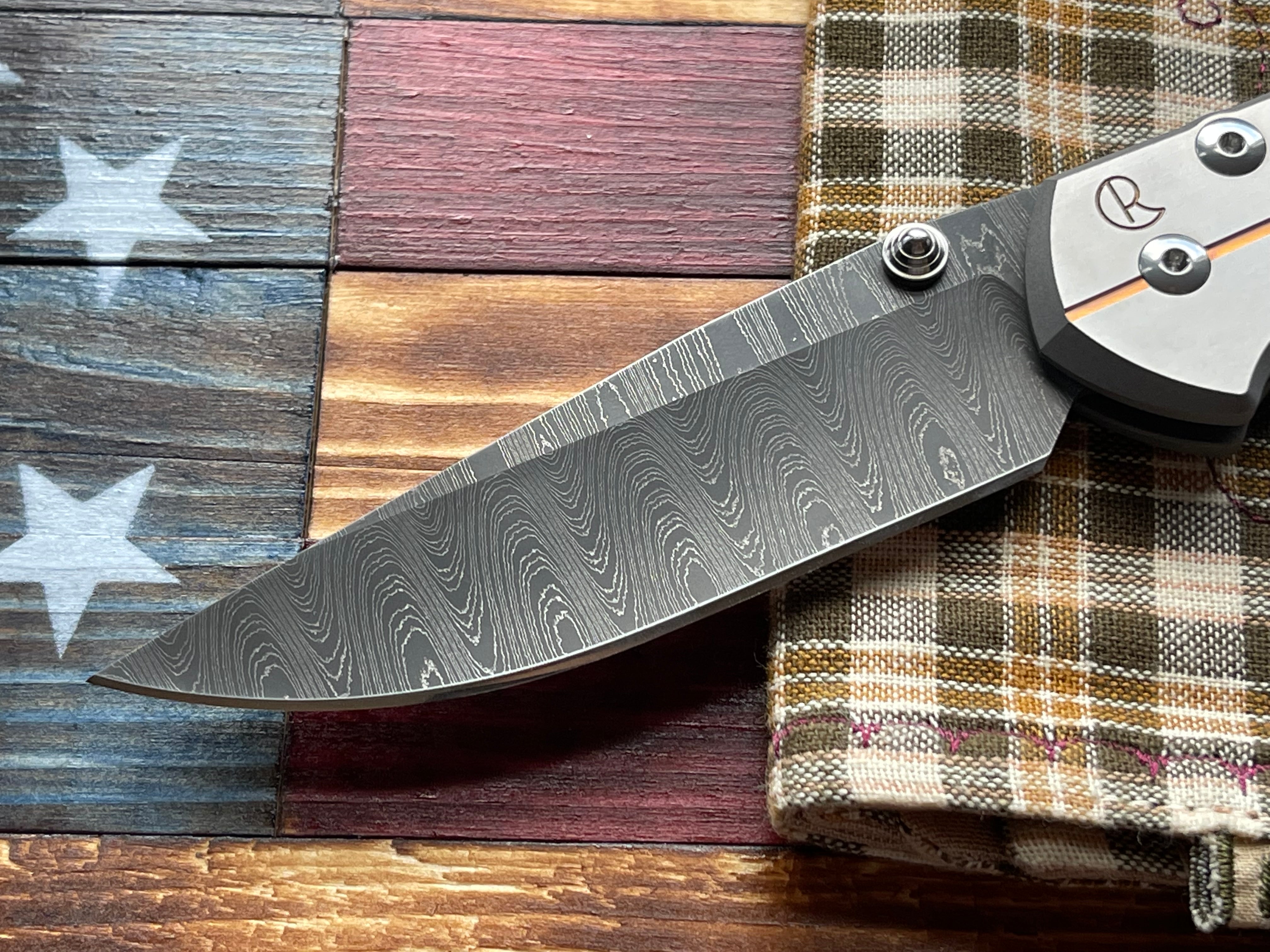 Chris Reeve Large 21 Sebenza Unique Graphic Damascus Bronze