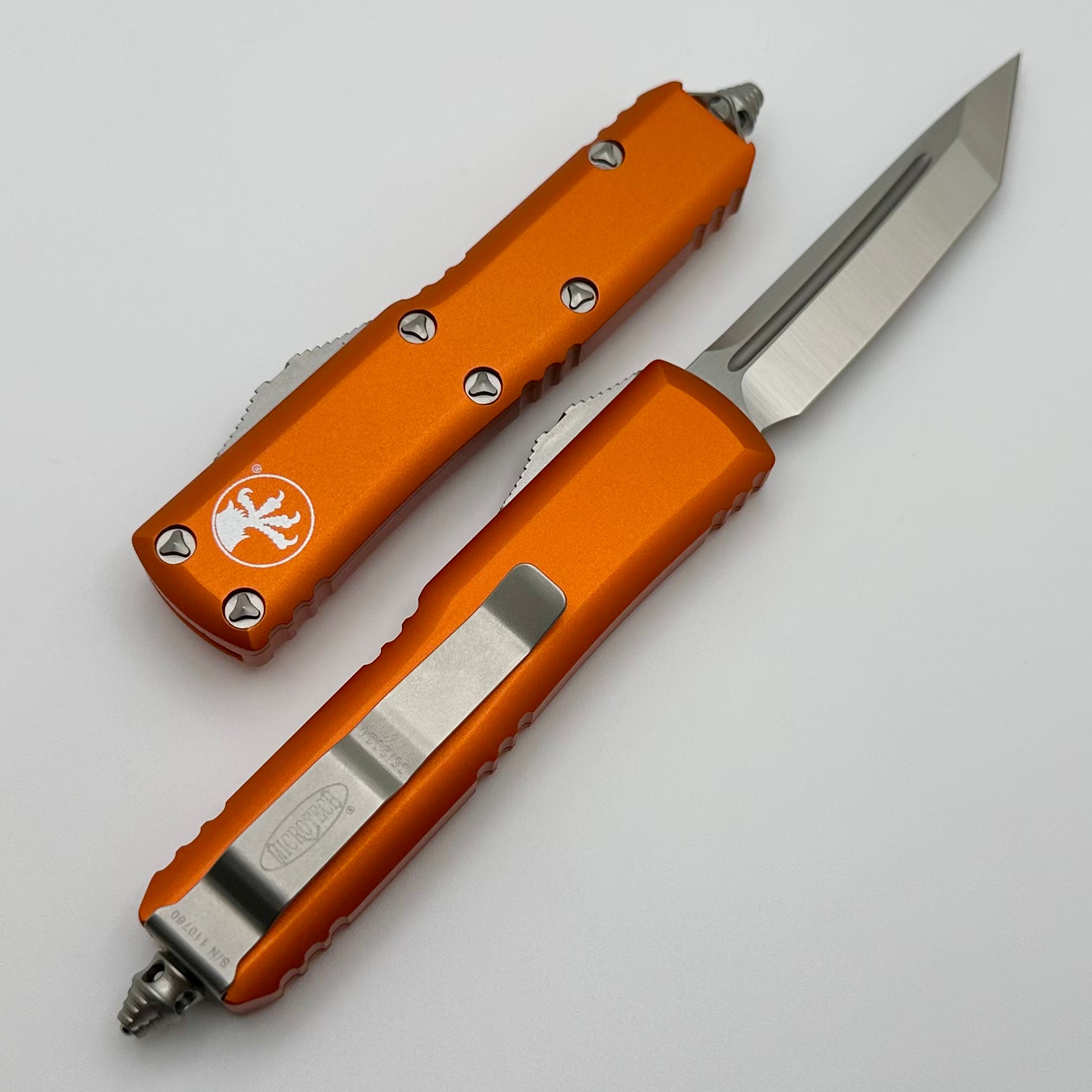 Microtech UTX-85 Tanto Satin Standard & Orange 233-4OR