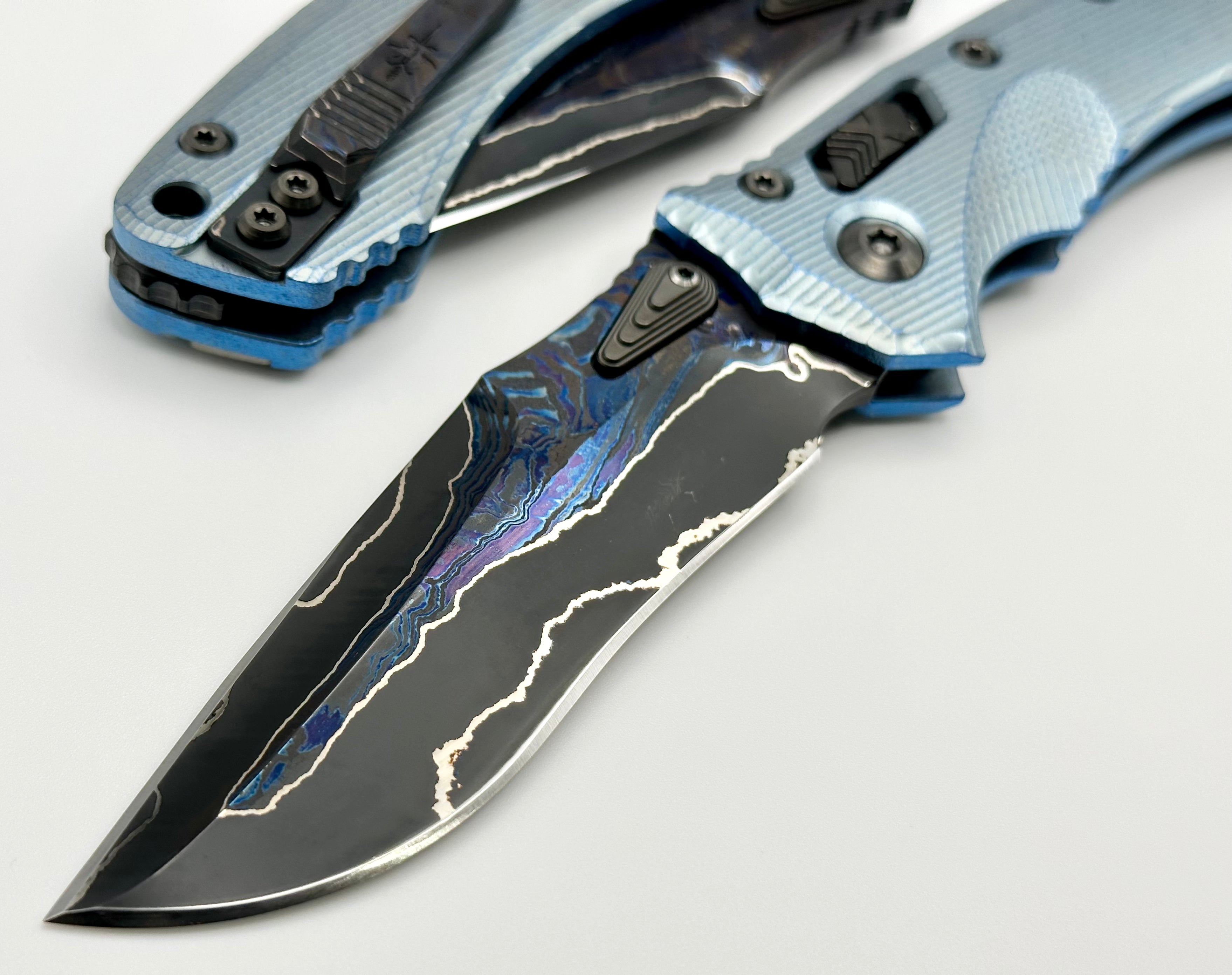 Marfione Custom Knives Amphibian RAM-LOK Brute de Forge Metroid Broken Anvil Damascus & Fluted Ice Blue Stippled Titanium