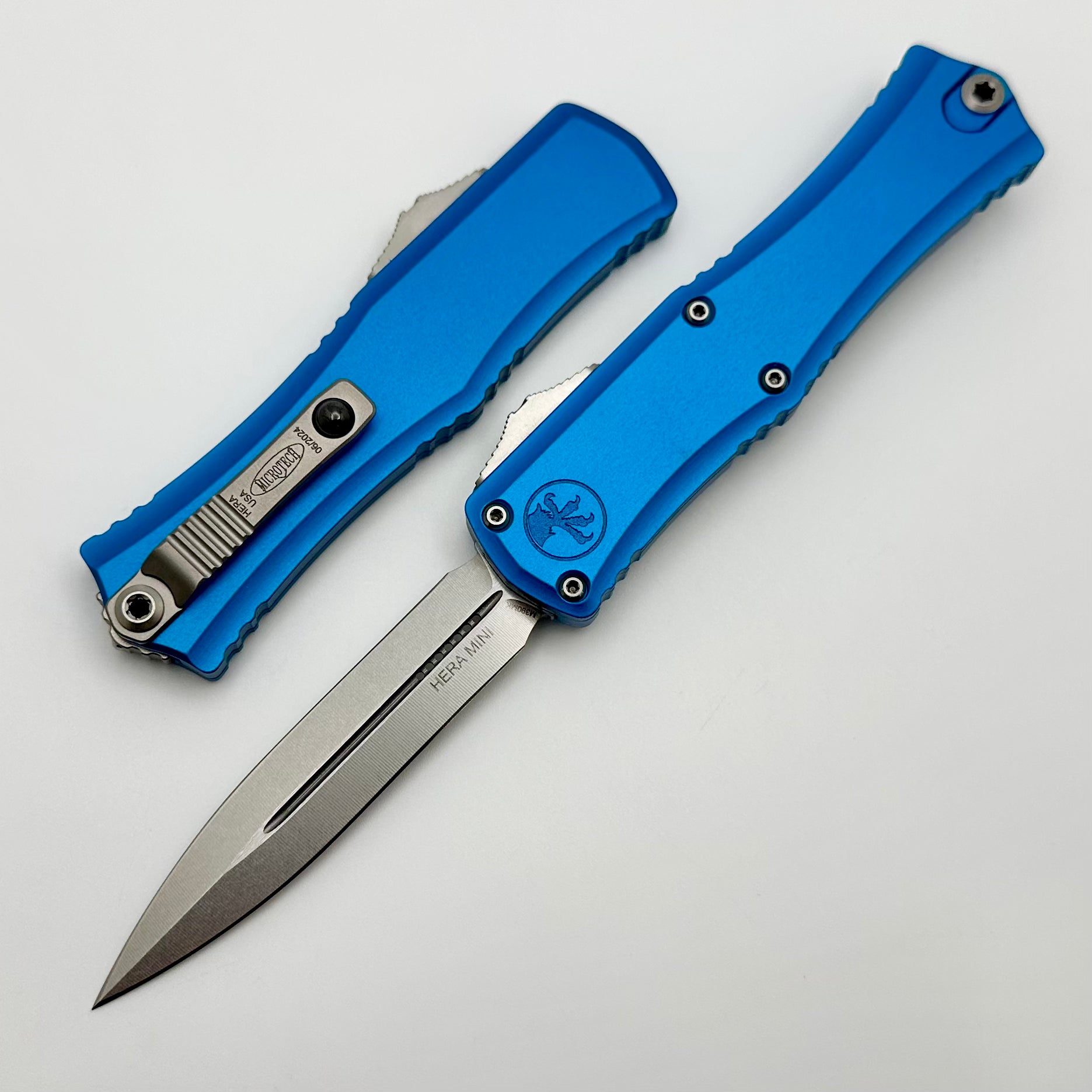 Microtech Knives Mini Hera Stonewash Double Edge M390MK w/ Blue Handle 1702M-10BL