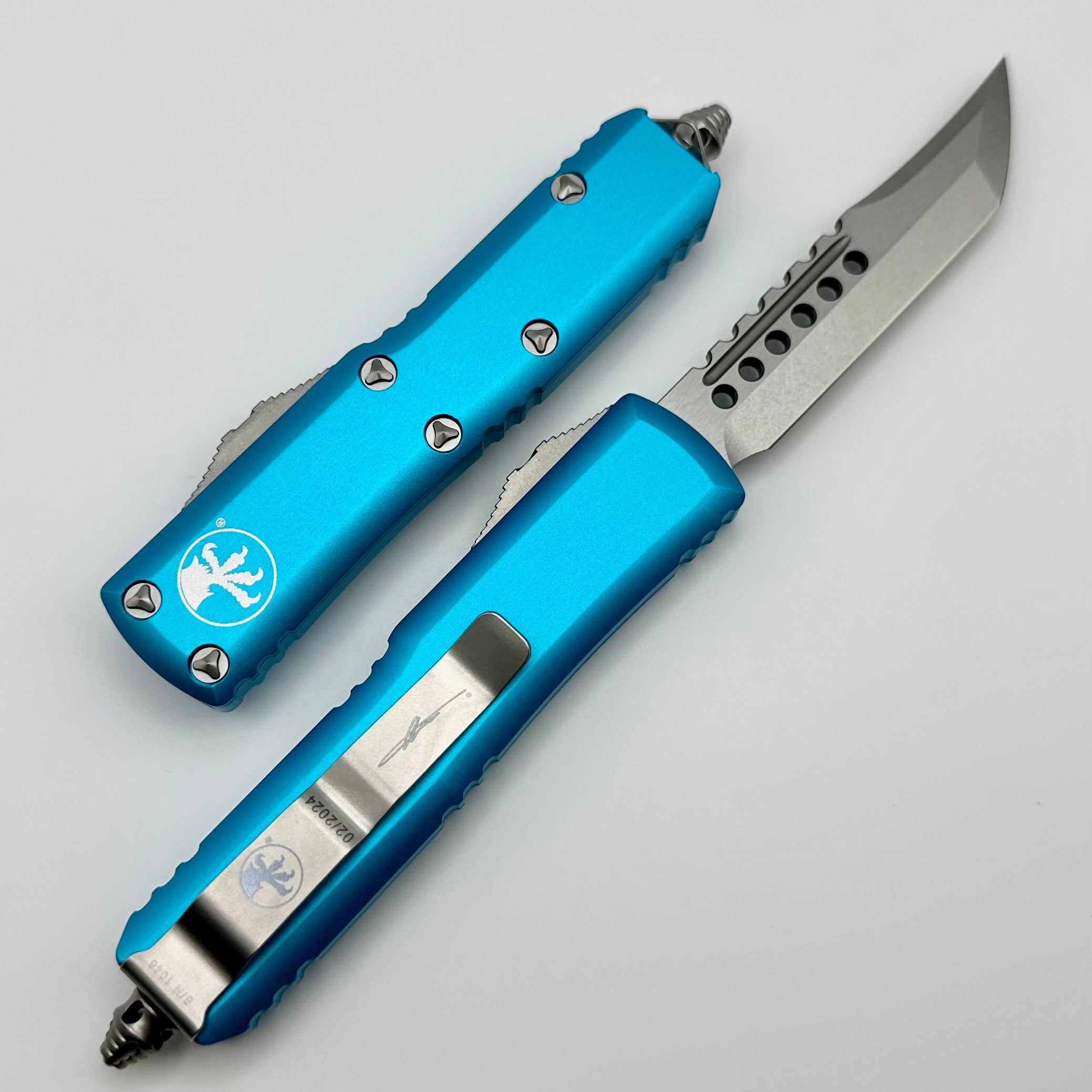 Microtech UTX-85 Hellhound Stonewash & Turquoise 719-10TQS