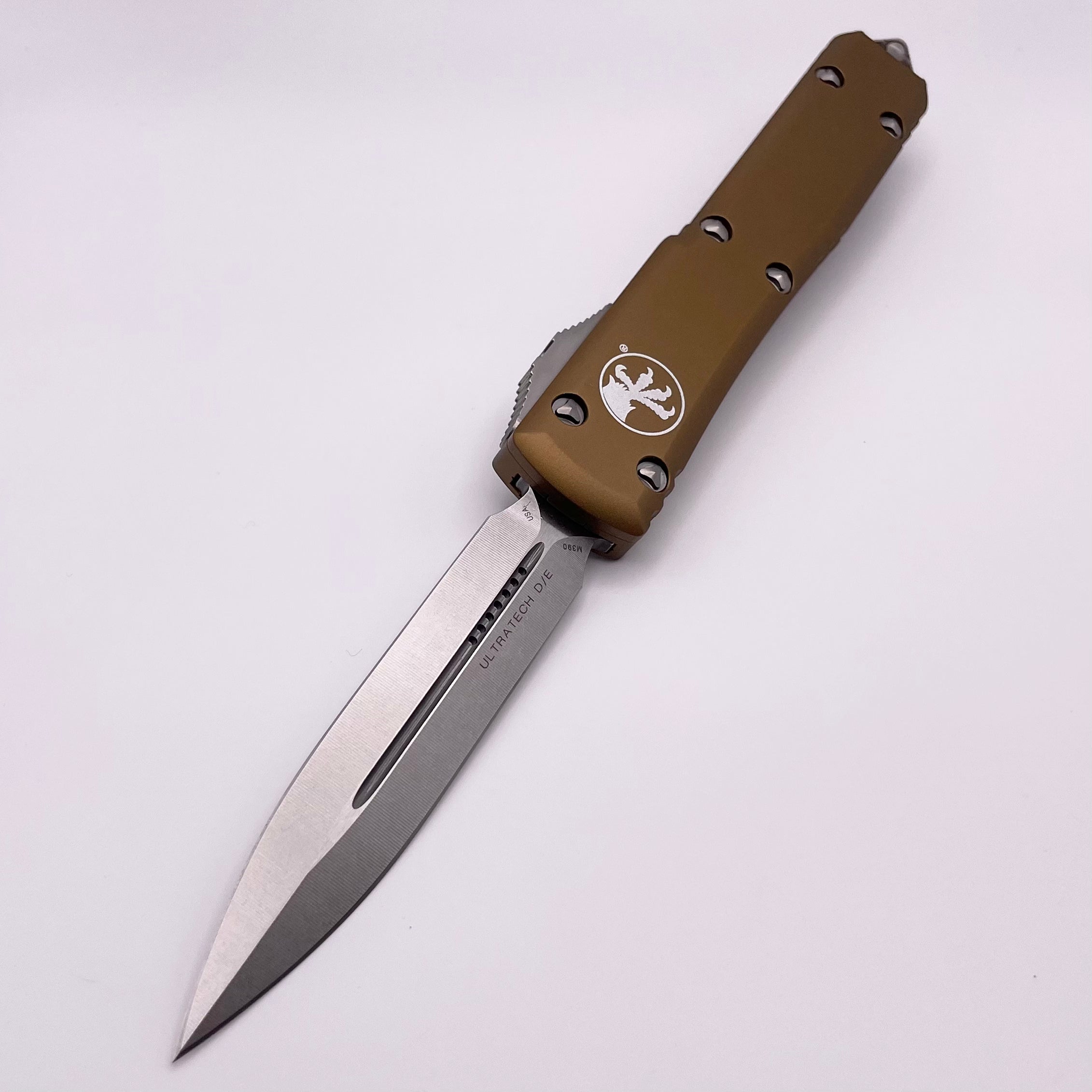 PRE OWNED Microtech Ultratech Double Edge Stonewash & Tan 122-10TA