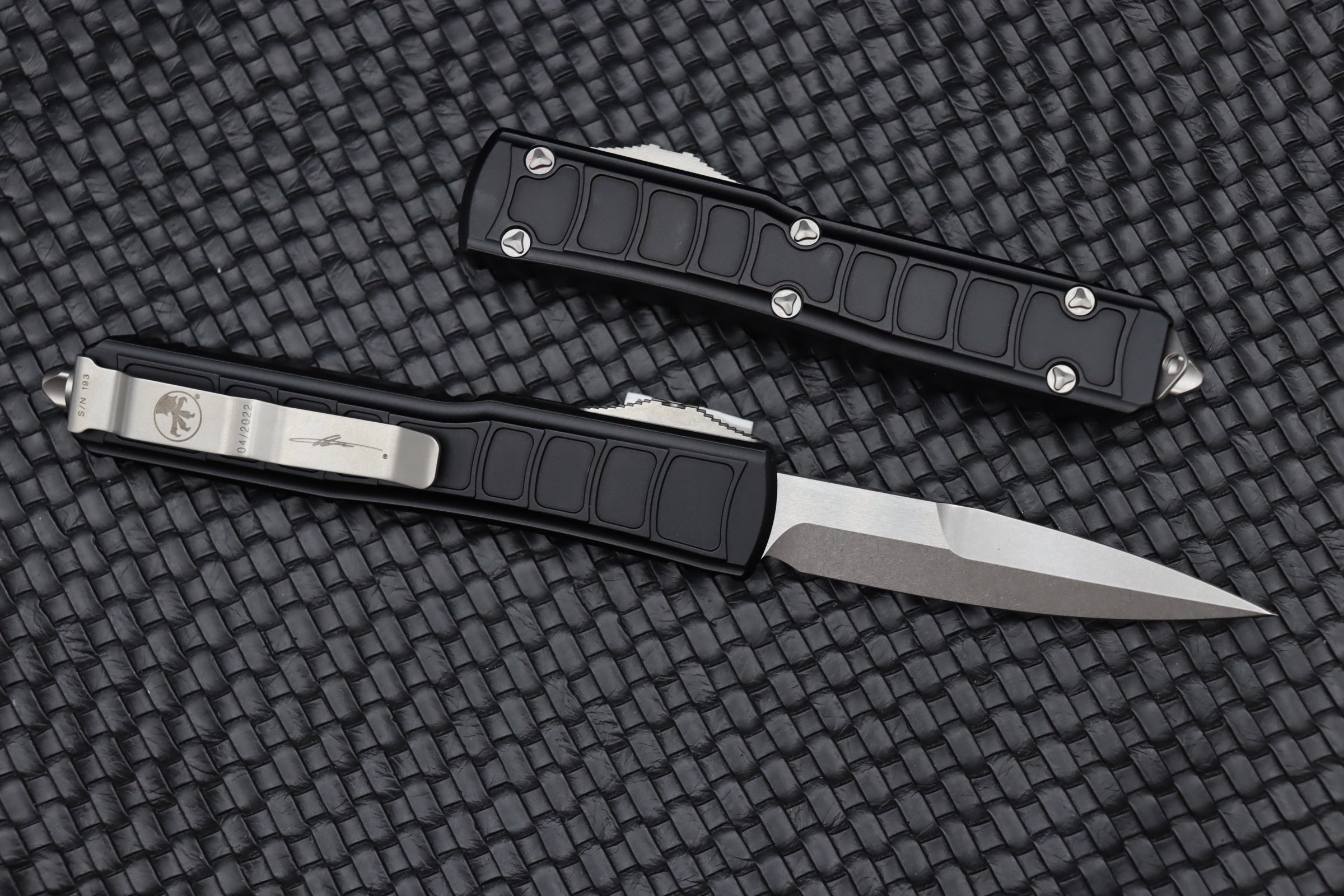 Microtech Ultratech 2 Stepside Bayonet Grind & Black 120II-10S