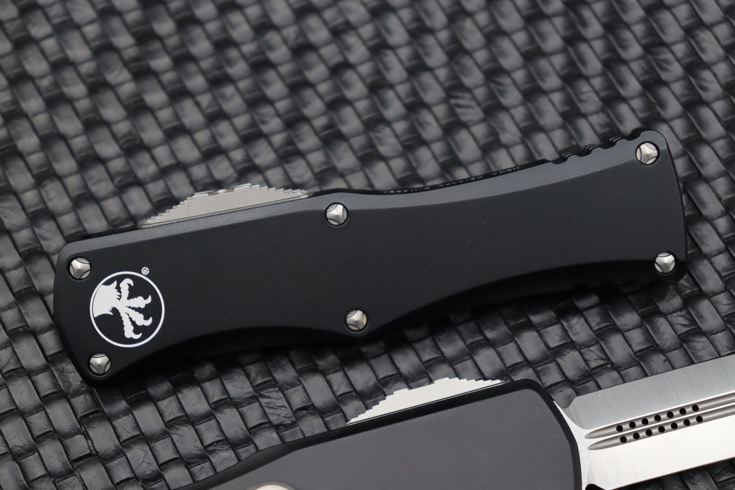 Microtech Hera Double Edge Satin Standard & Black 702-4