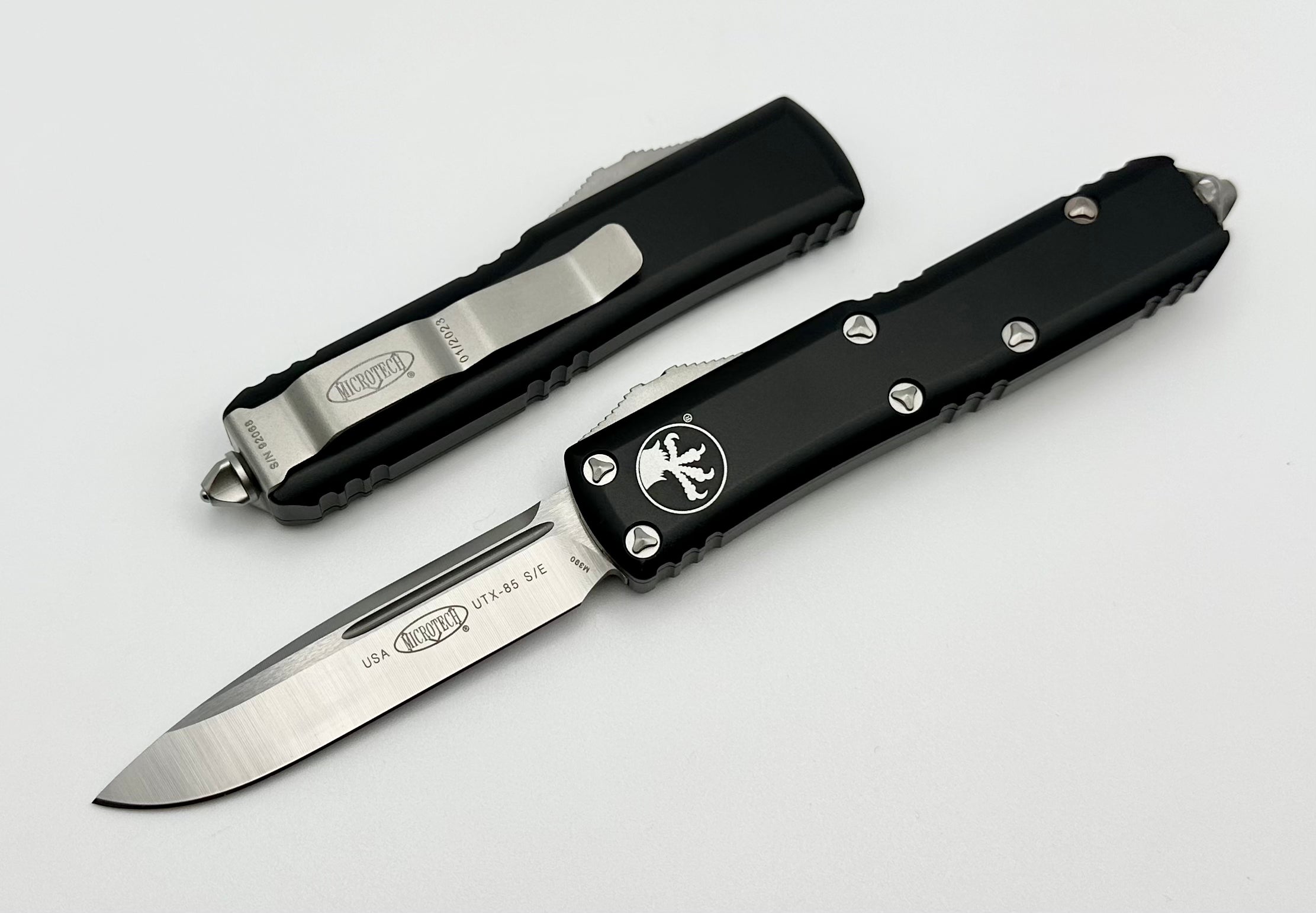 Microtech UTX-85 Single Edge Satin Standard & Black 231-4