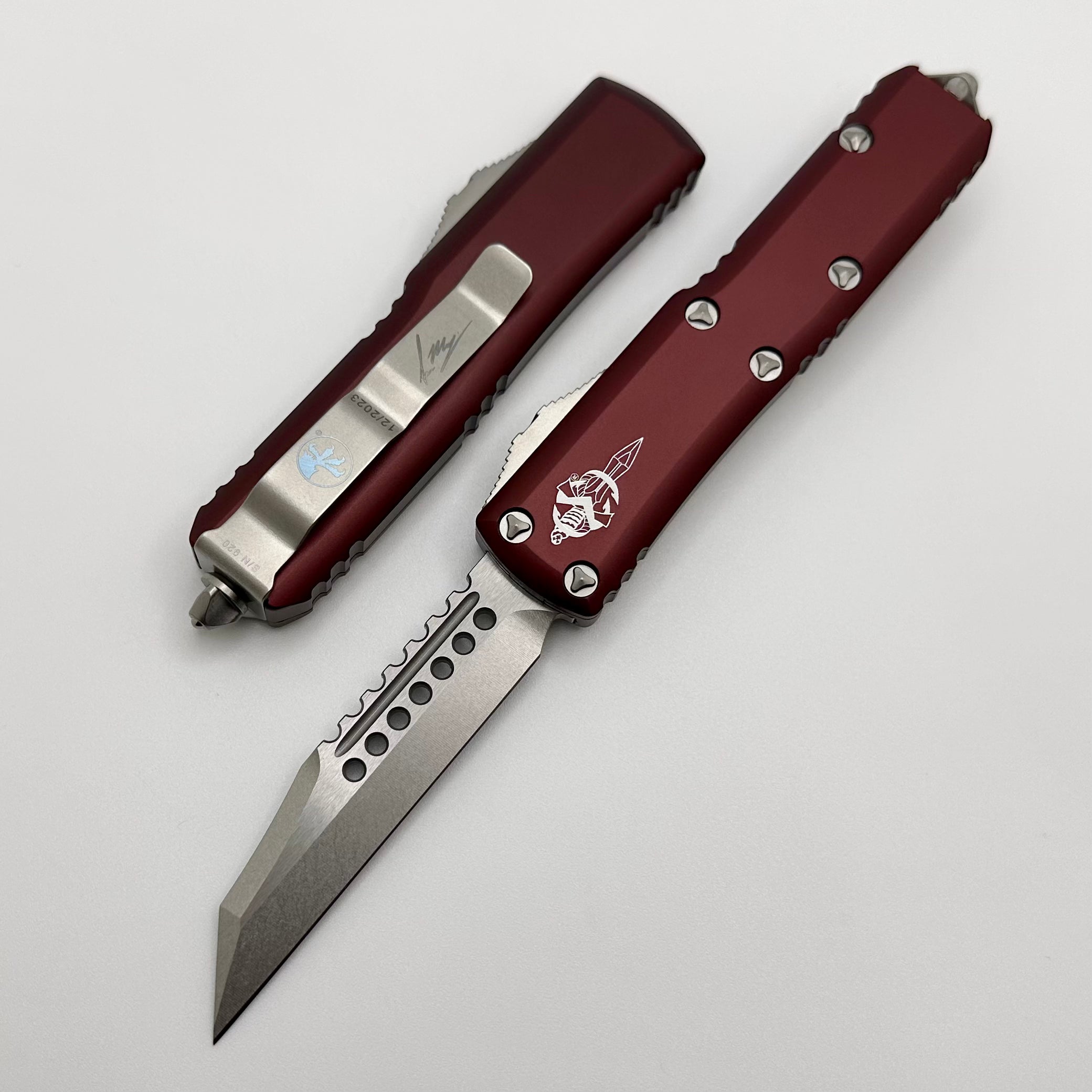 Microtech UTX-85 Warhound Stonewash & Merlot Signature Series 719W-10MRS