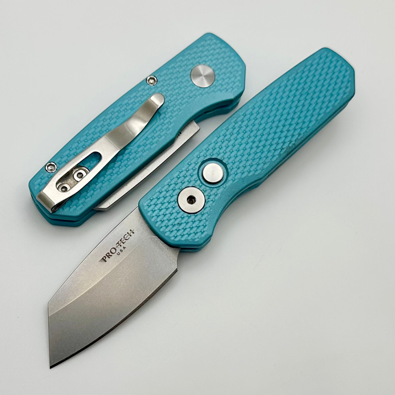 Pro-Tech Runt 5 w/ Tiffany Blue Handle & Stonewash MagnaCut Reverse Tanto R5405-TBLUE