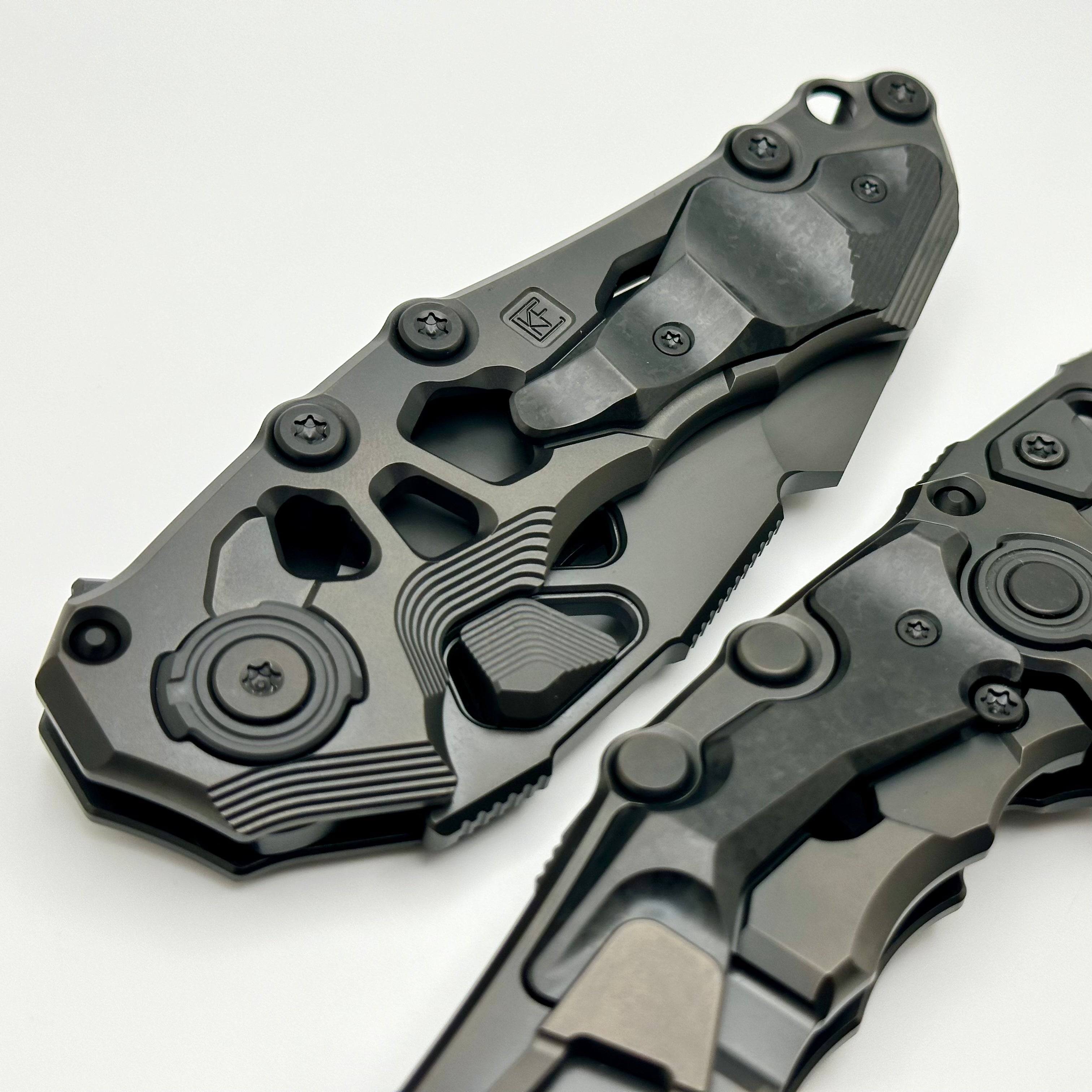 Custom Knife Factory Traktor DLC Titanium/Carbon Fiber & DLC M390