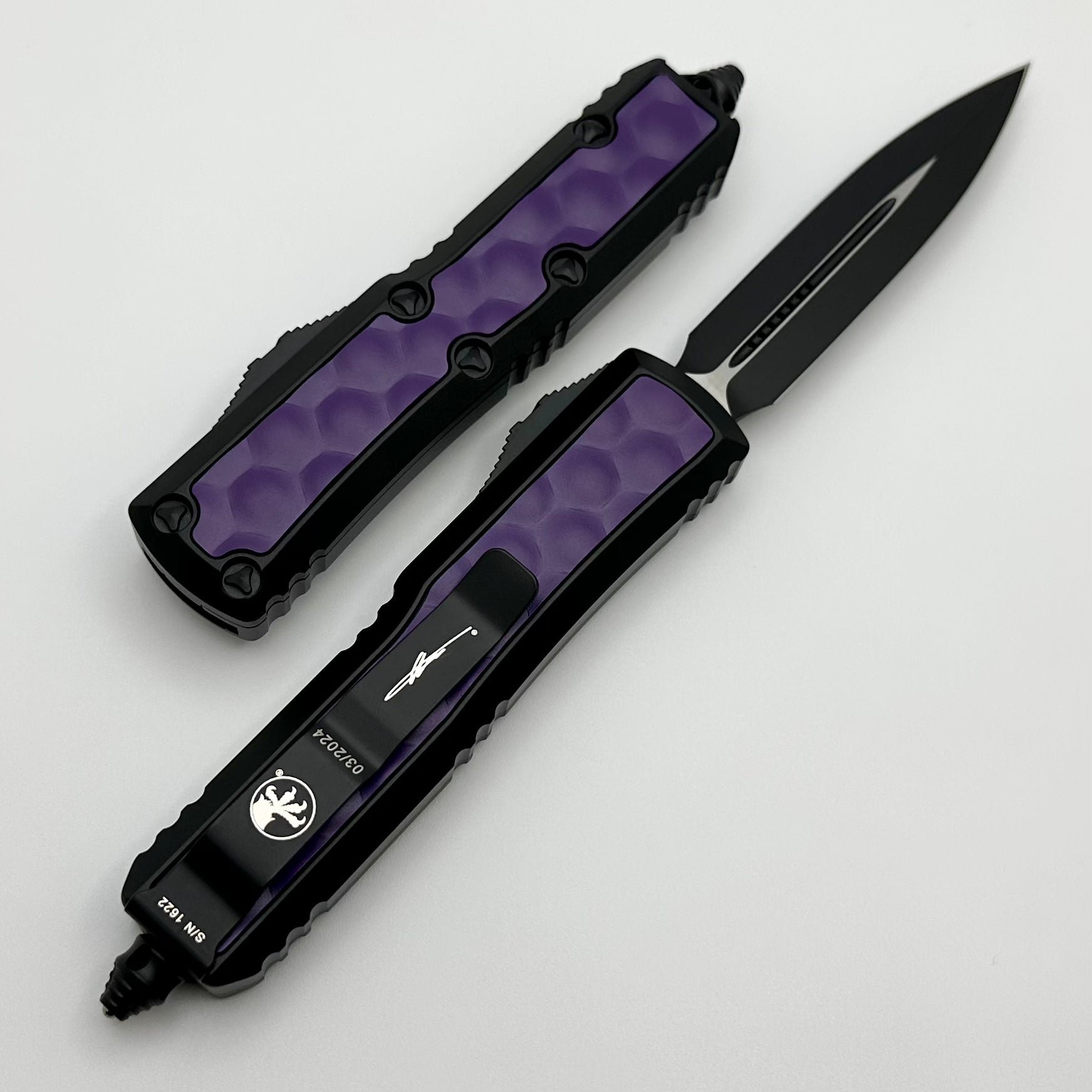 Microtech Daytona Black D/E w/ Purple Bubble Inlays Signature Series 126-1BIPUS