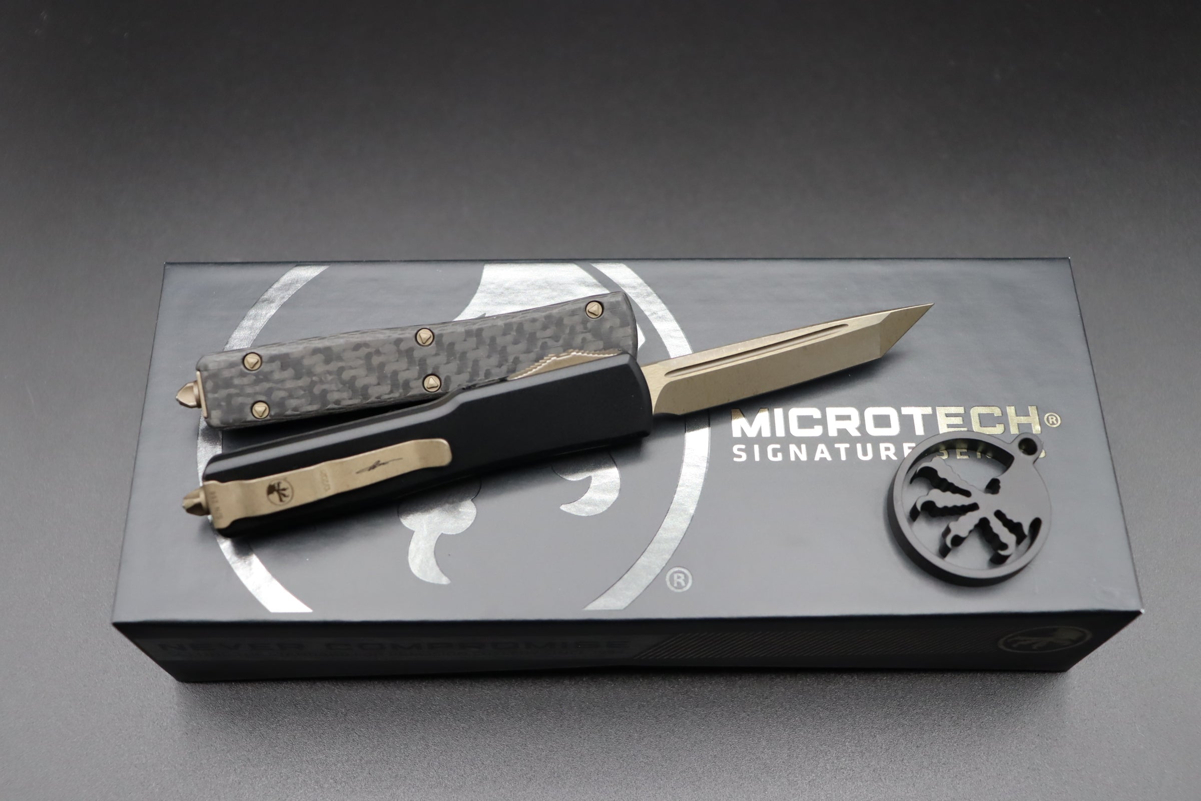 Microtech UTX-70 T/E Bronze Apocalyptic Carbon Fiber 149-13APCFS