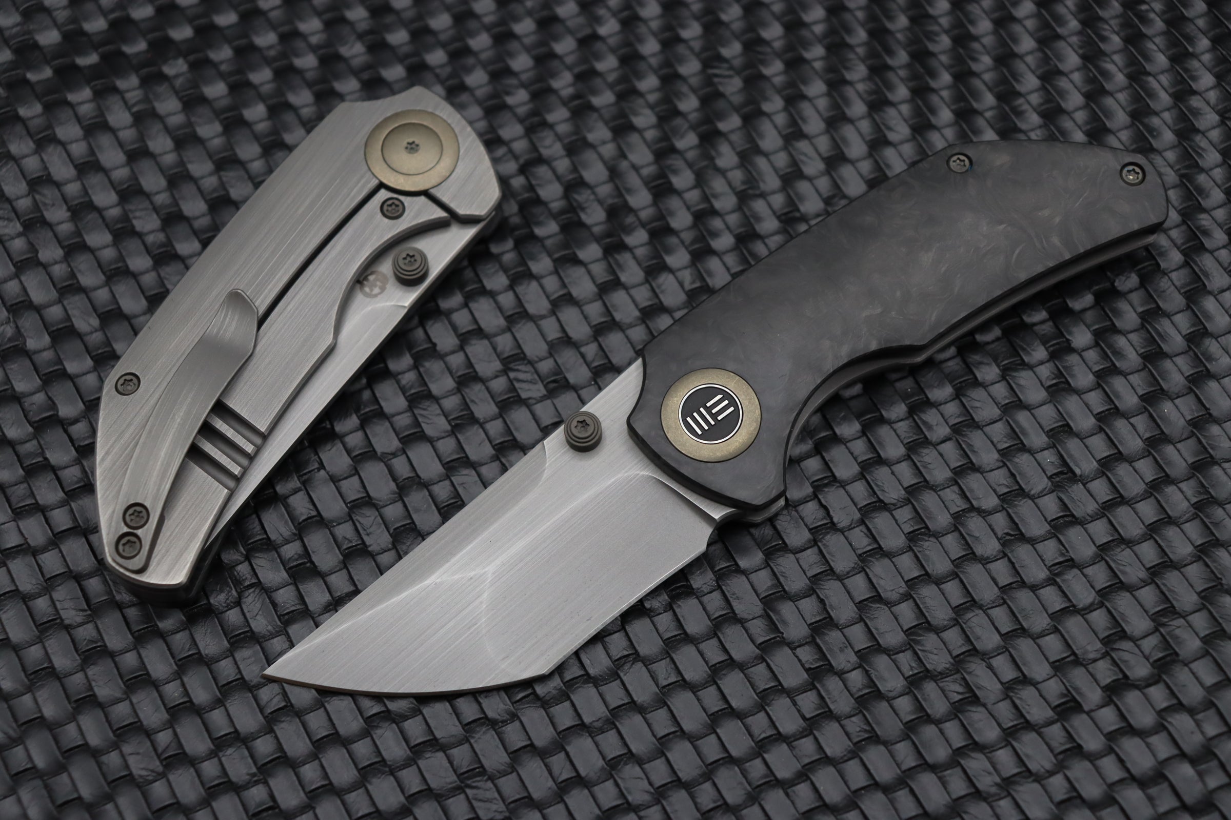 We Knife Co Thug Carbon Fiber & Hand Rubbed 20CV 2103C