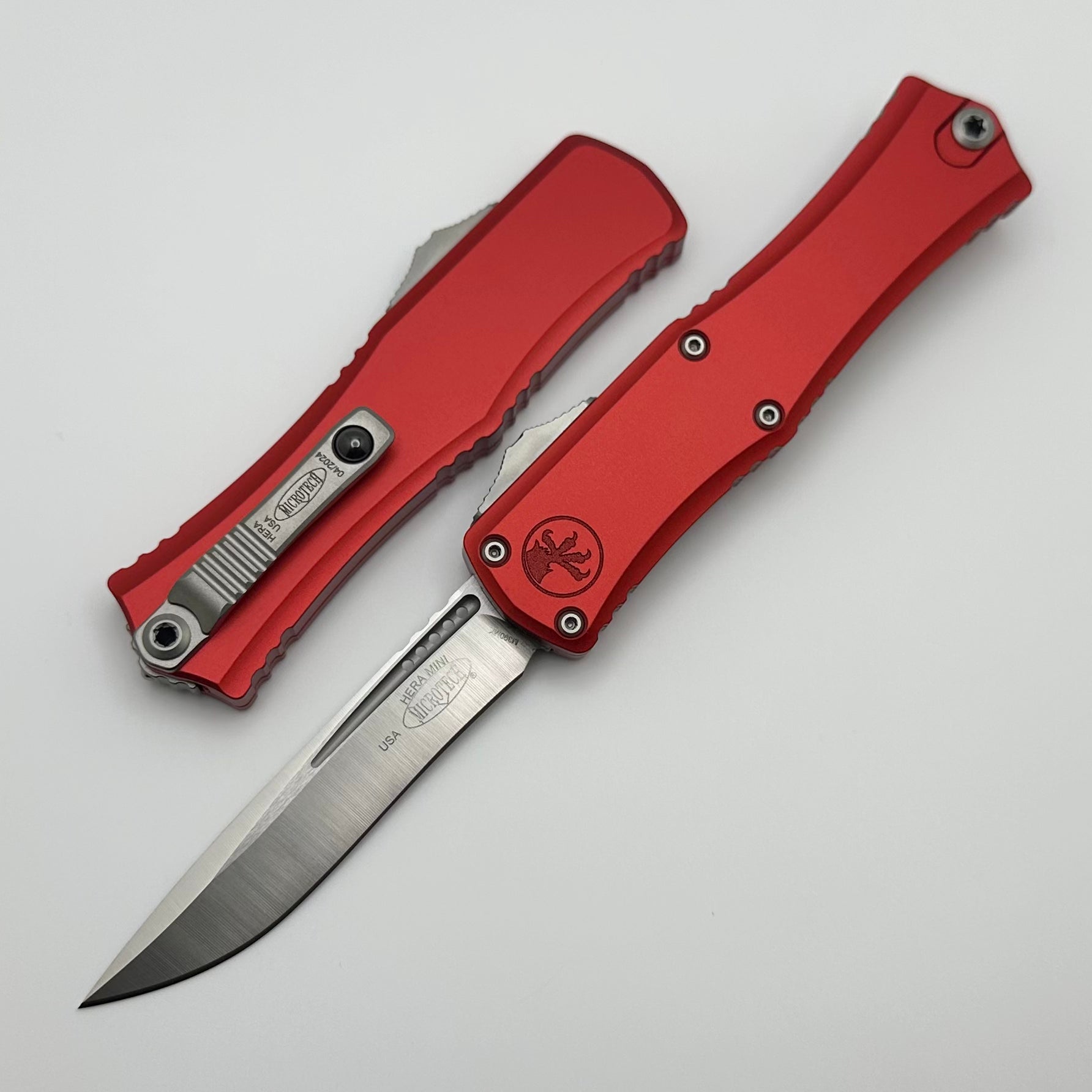 Microtech Knives Mini Hera Satin Recurve M390MK w/ Red Handle 1705M-4RD