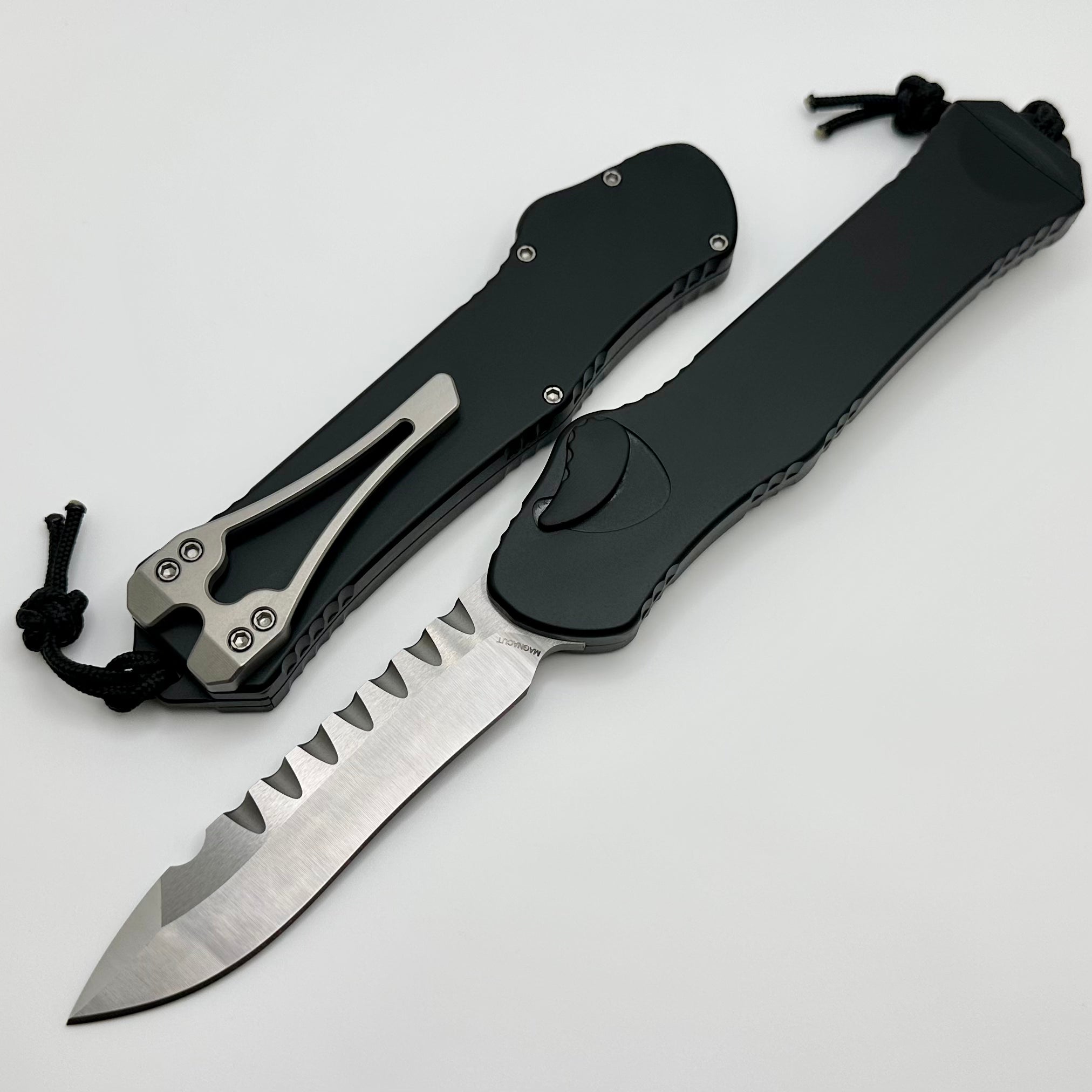 Heretic Hydra V3 Black Aluminum Handle & Satin Recurve MagnaCut H008-1A