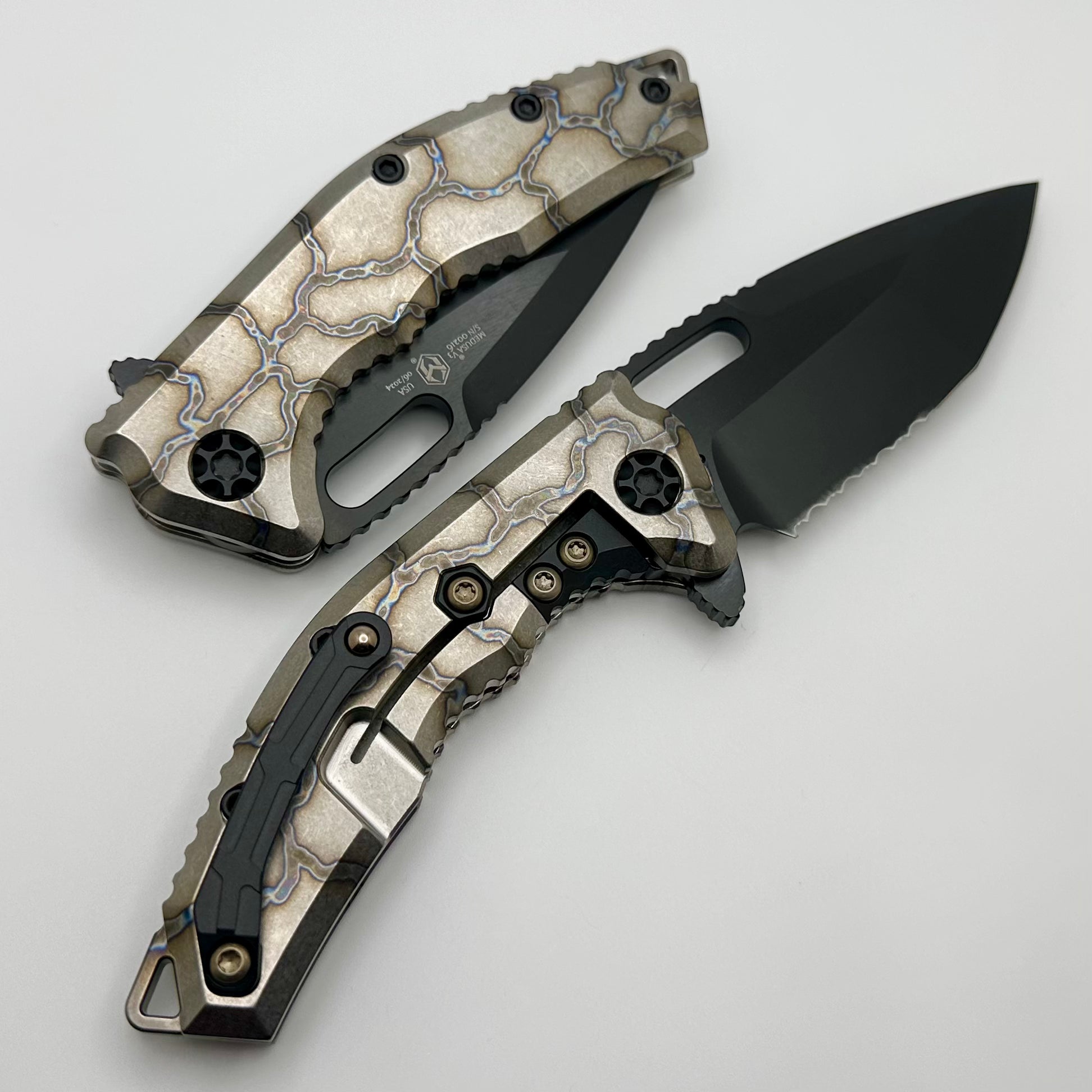 Heretic Knives Medusa Manual Flamed Titanium & Serrated DLC MagnaCut H009-6B-FTI