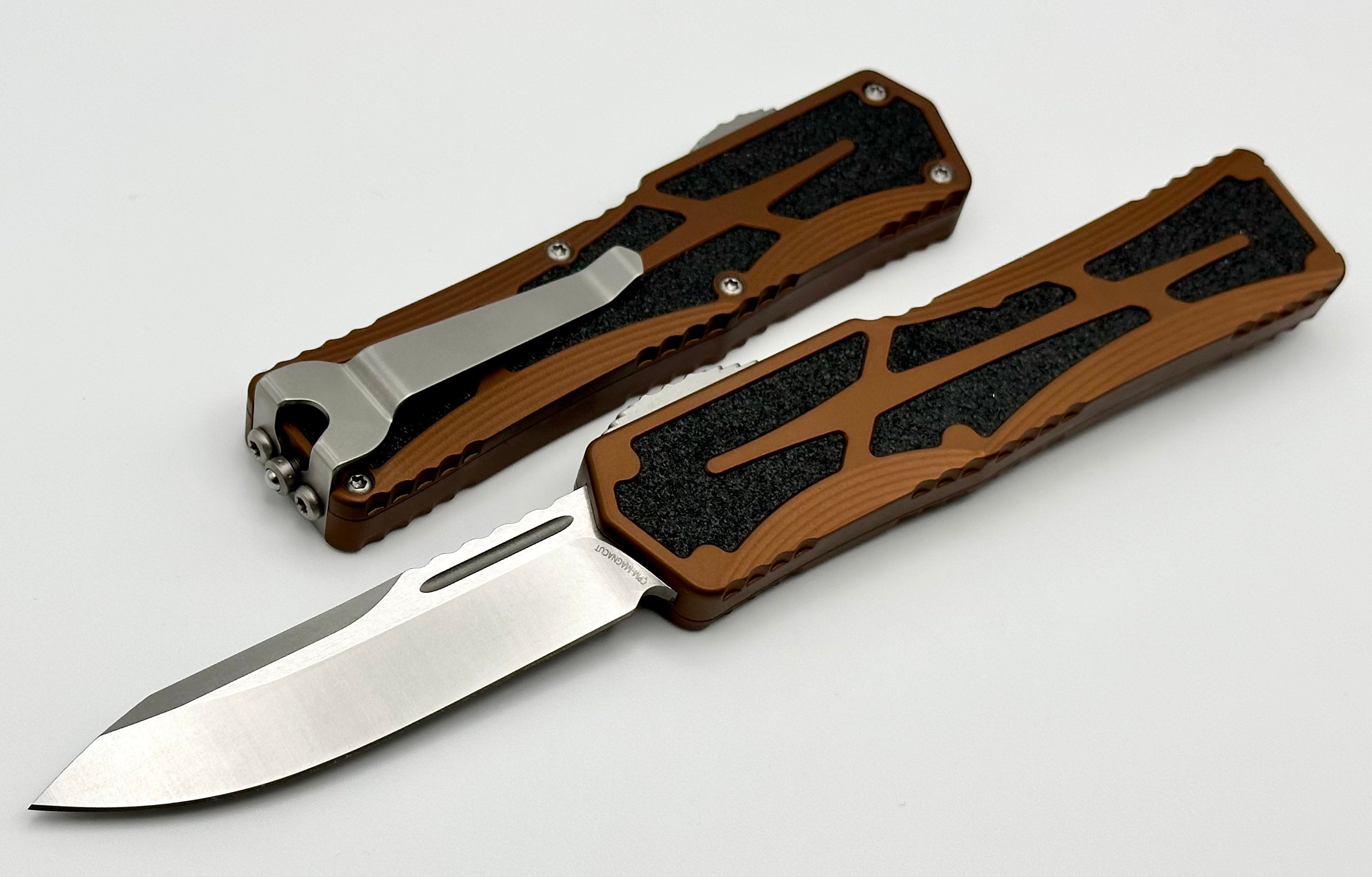 Heretic Knives Colossus Single Edge Magnacut & Root Beer Handle H039-2A-RB