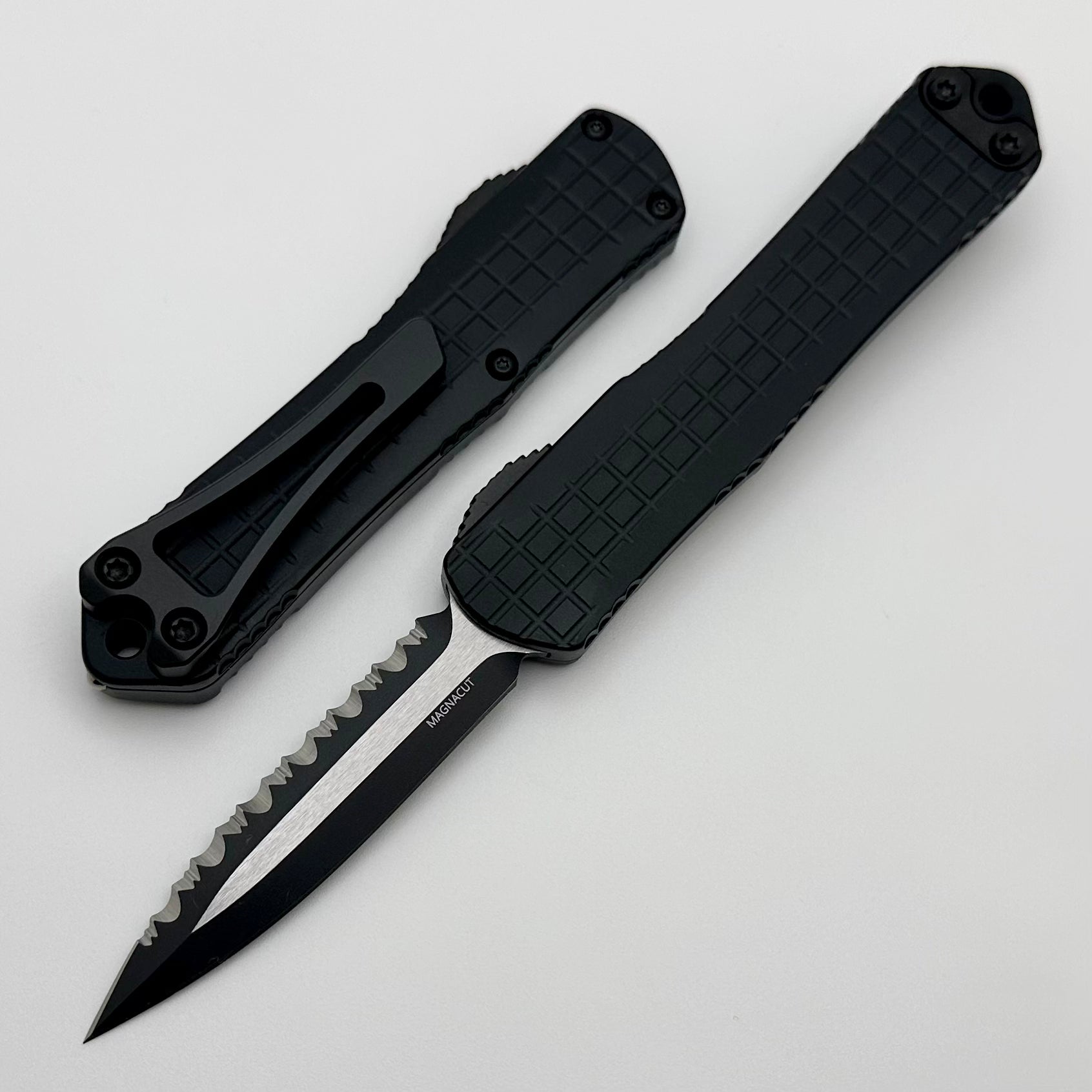 Heretic Knives Manticore S Black Frag Two Tone Black Magnacut D/E Full Serrated H024F-10C-T