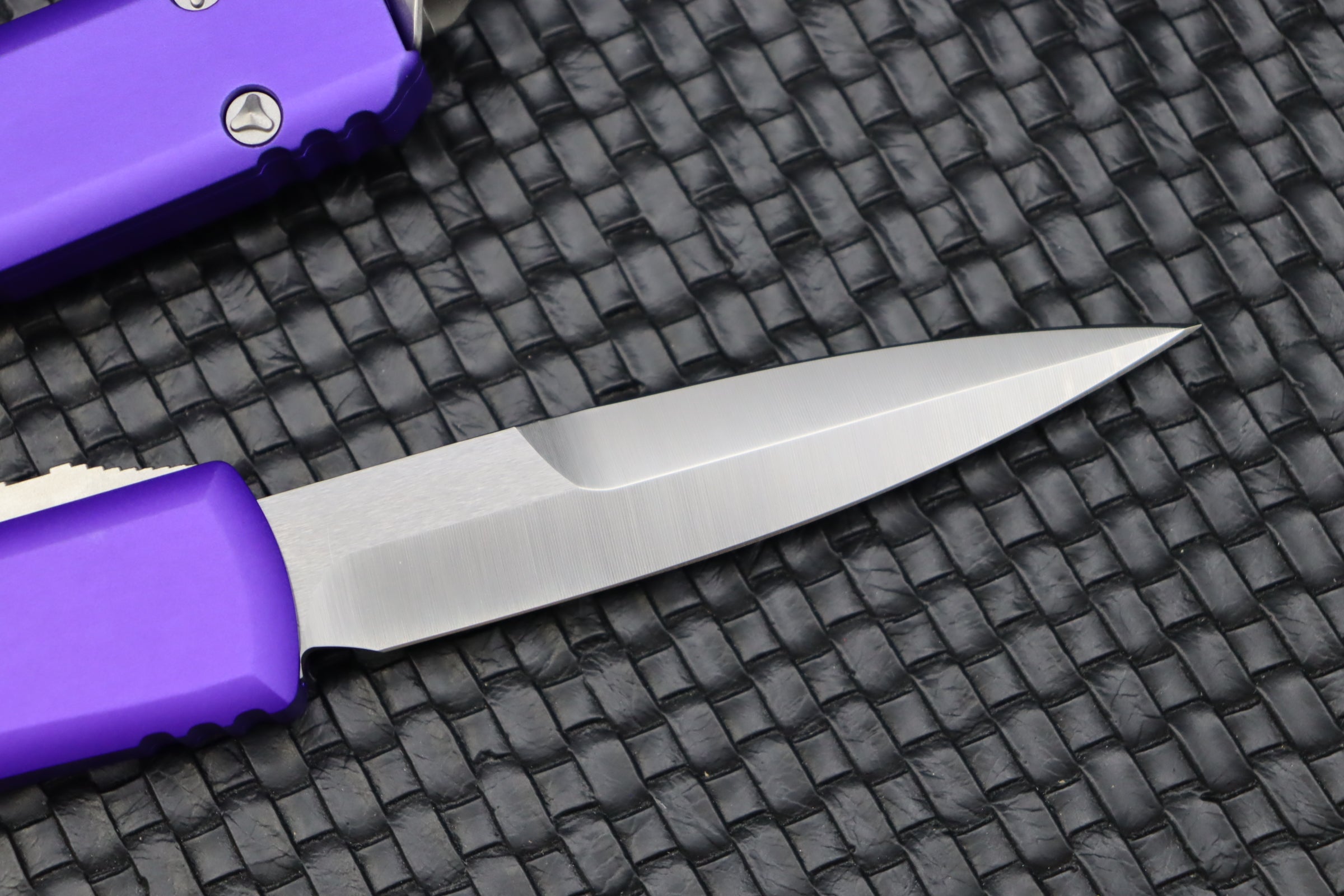 Microtech Ultratech Bayonet Satin Standard & Purple 120-4PU