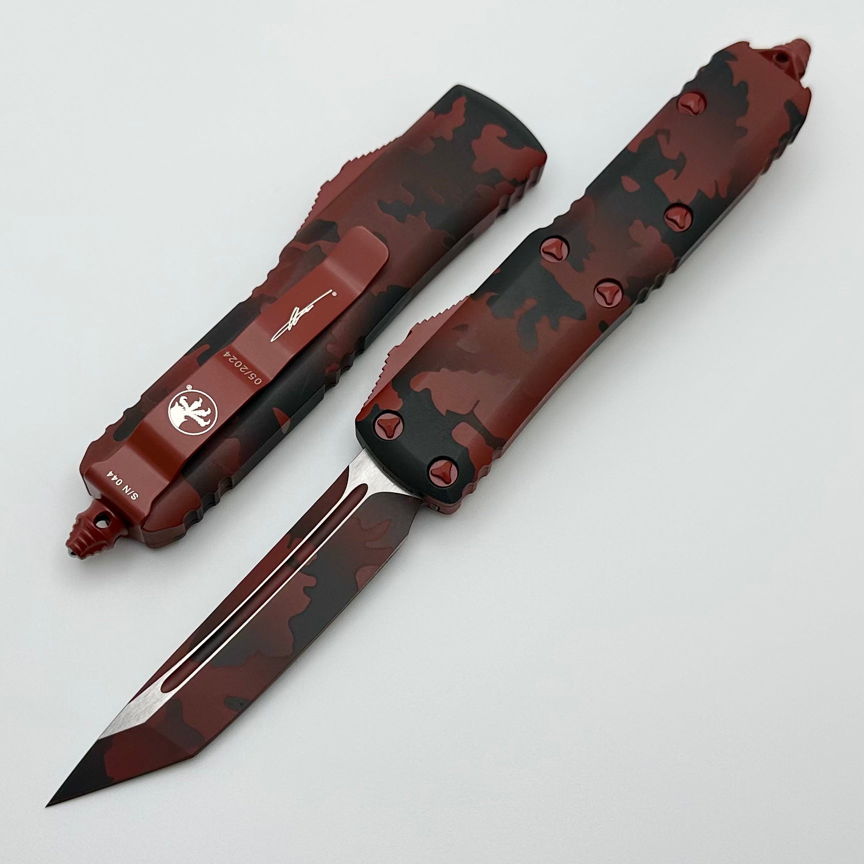 Microtech UTX-85 Tanto Red Camo Standard Signature Series 233-1RCS