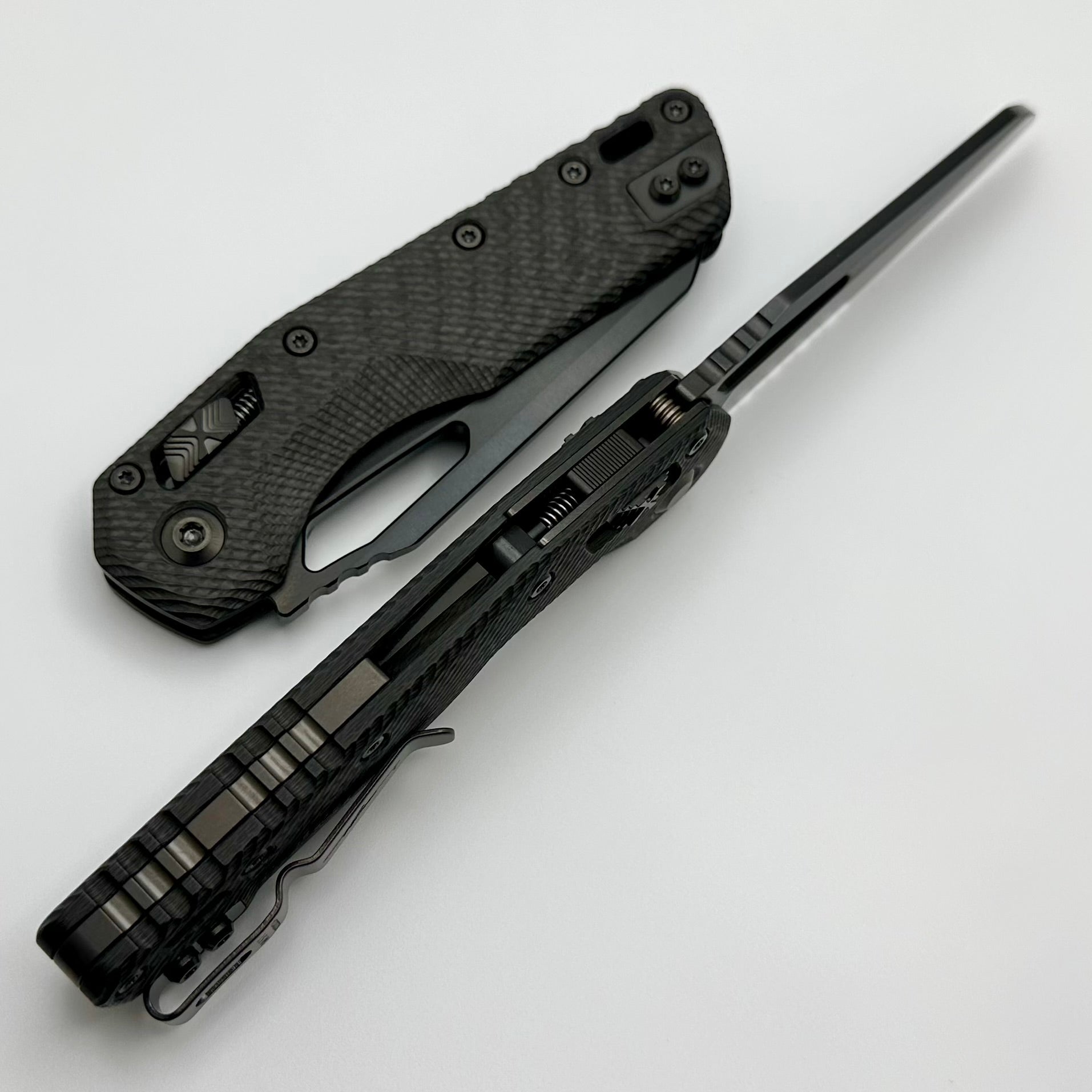 Microtech Knives MSI RAM LOK Fluted Carbon Fiber & M390MK Partial Serrated DLC Standard 210-2DLCTFLCFS