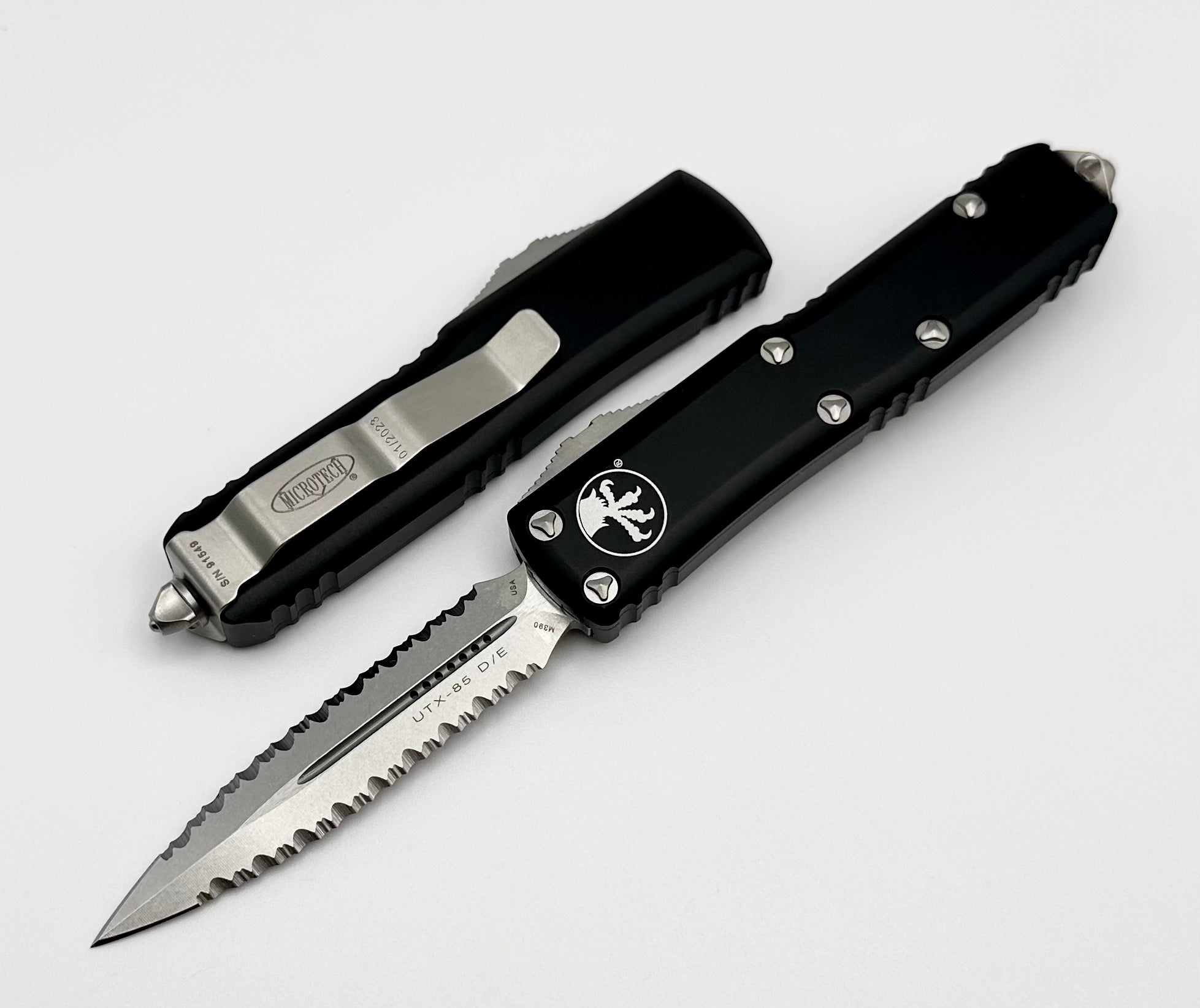 Microtech UTX-85 Black & Double Edge Stonewash Double Full Serrated 232-D12